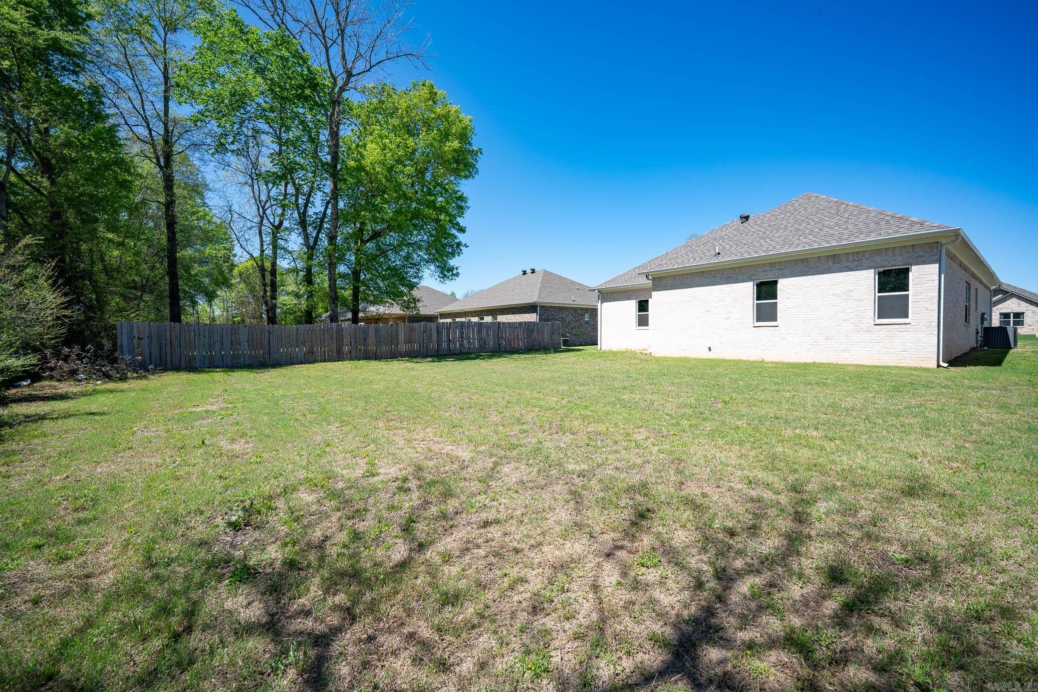 EAST MEADOW - Residential