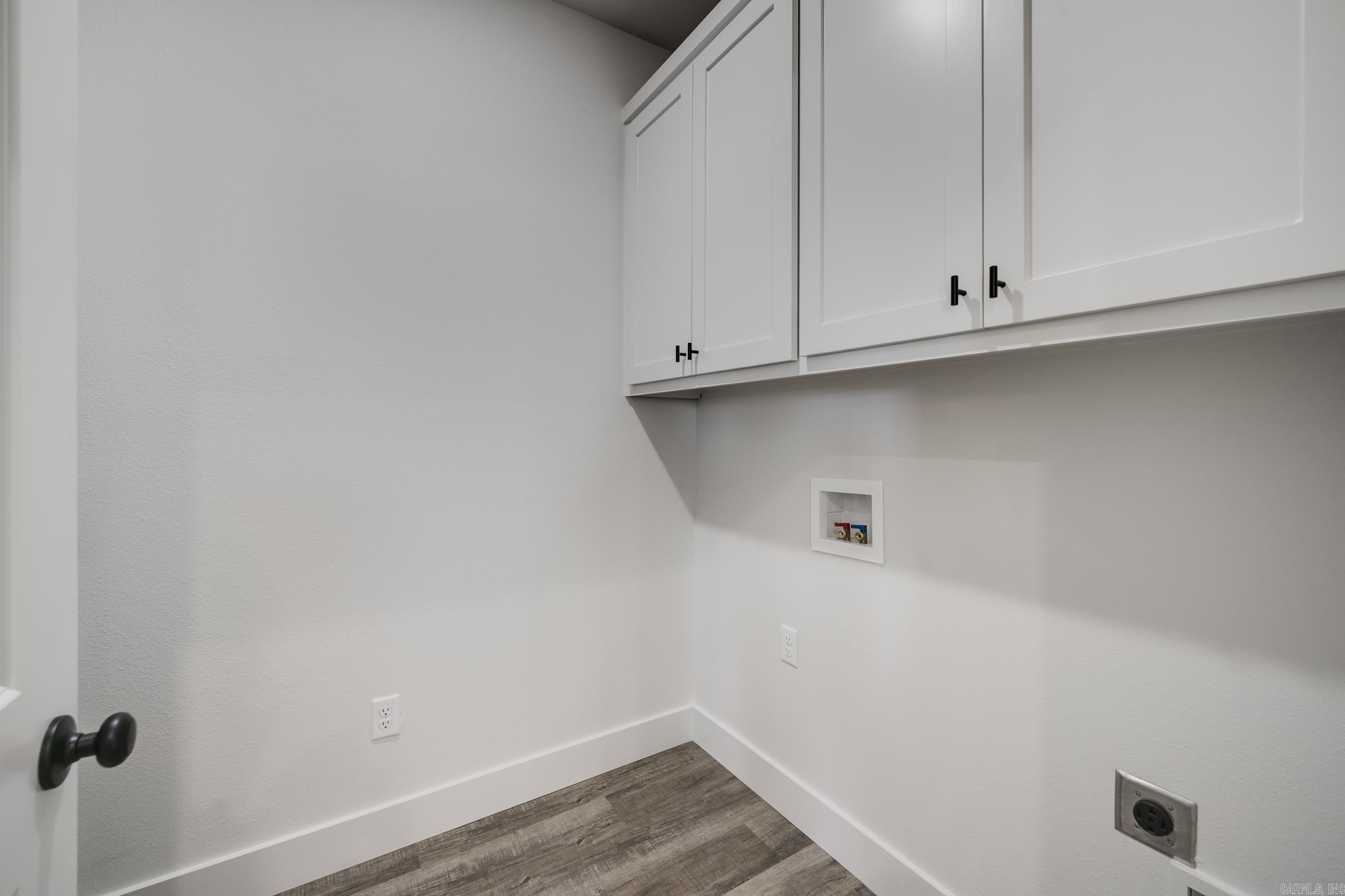 EAST MEADOW - Residential