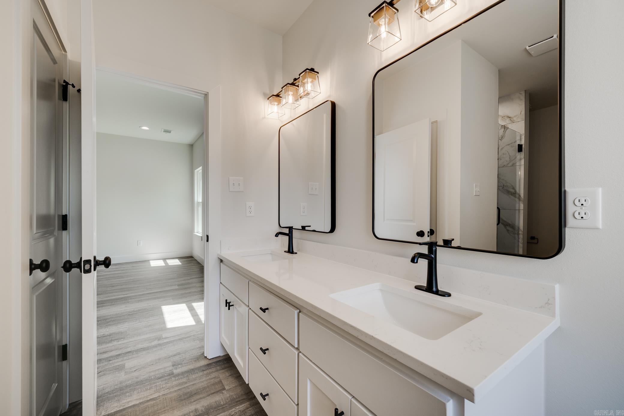 EAST MEADOW - Residential