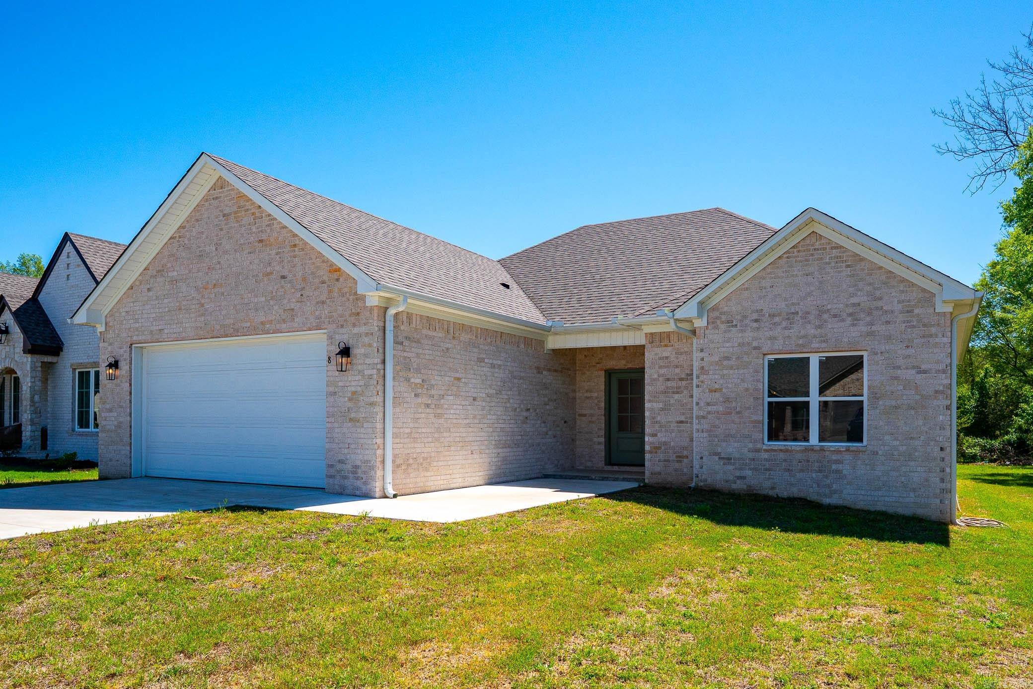 EAST MEADOW - Residential