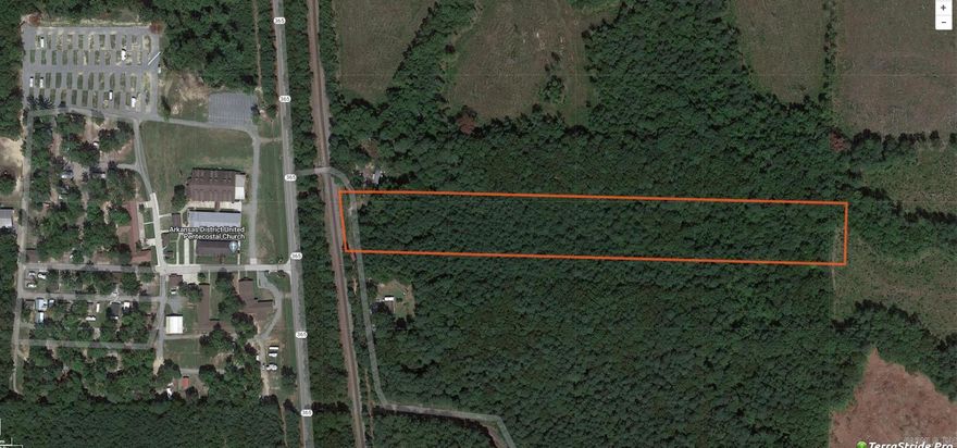 7.56 acres just south of Redfield Arkansas. Owner will finance. No restrictions