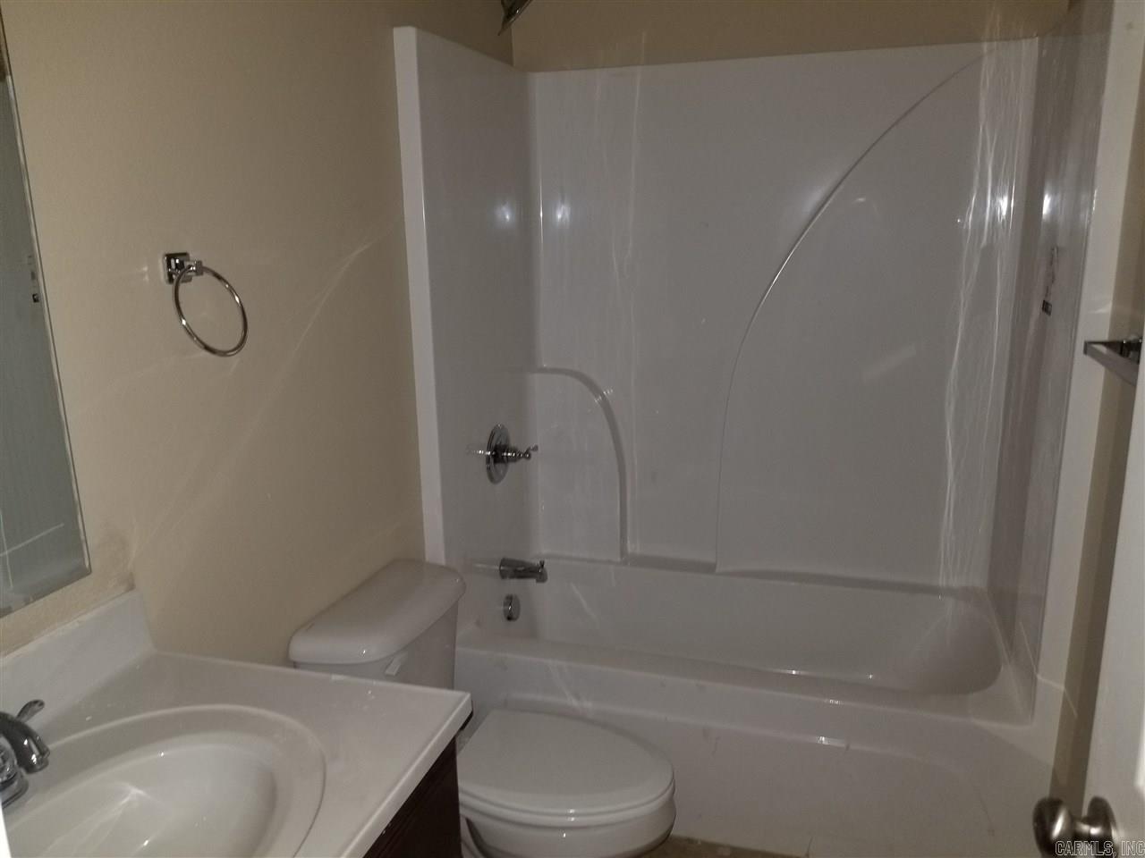 John Barrow 6L - Residential Lease