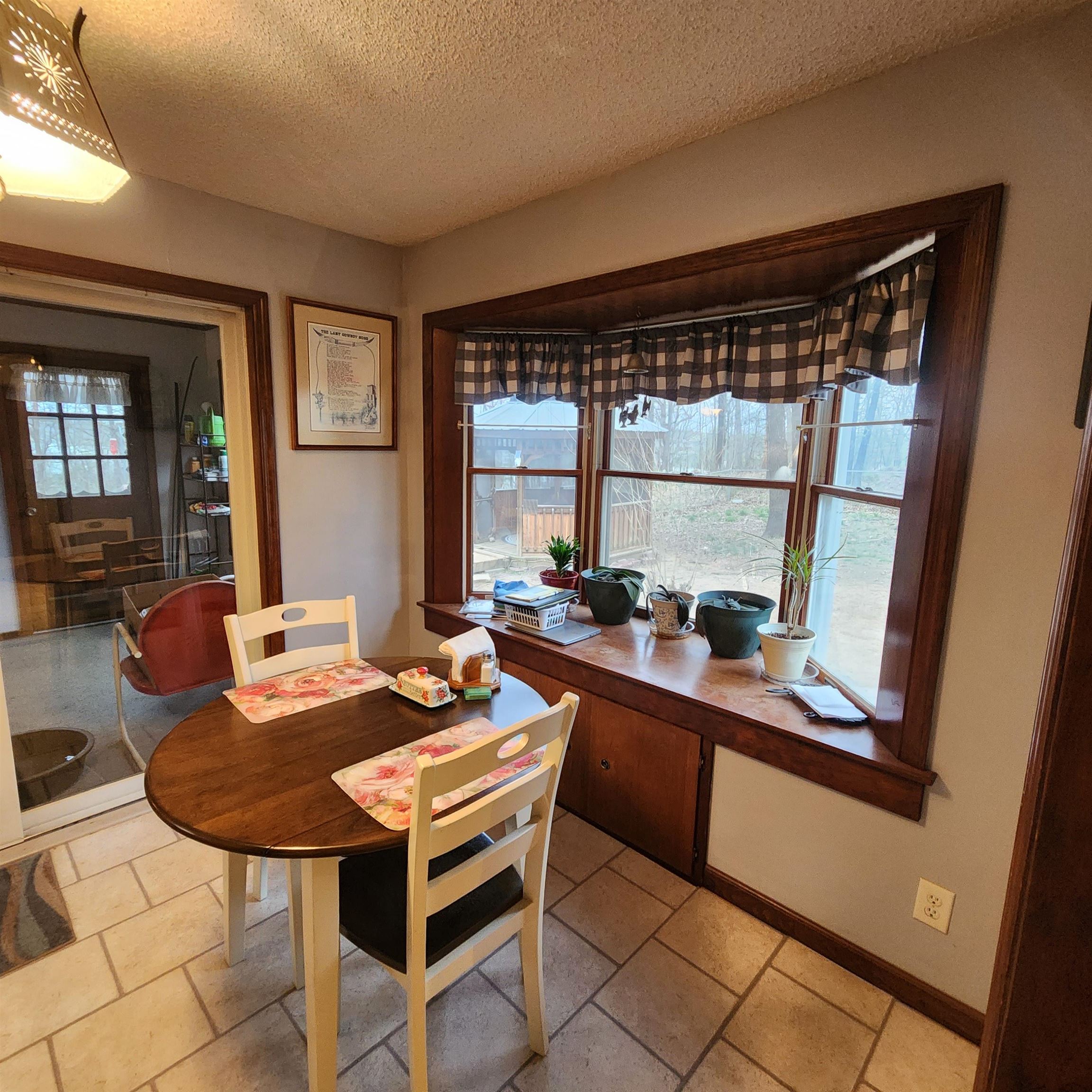 SOUTH SHORE - Residential