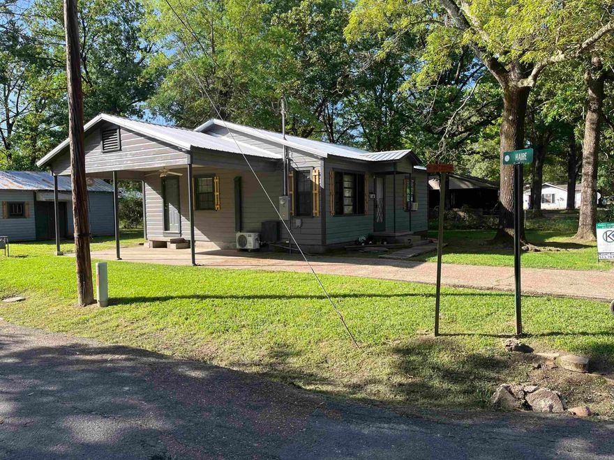 This charming house has fresh paint and an absolute adorable setting inside.   located in the central part of Camden.  This home would make for an amazing starter home, a retirement home, or even something in between!  The possibilities are unlimited!    It features the following:  Eat in dining/kitchen area Generous bedrooms Hardwood floors a full size bathroom storage building included All appliances convey  This home has been freshly remodeled and is move in ready