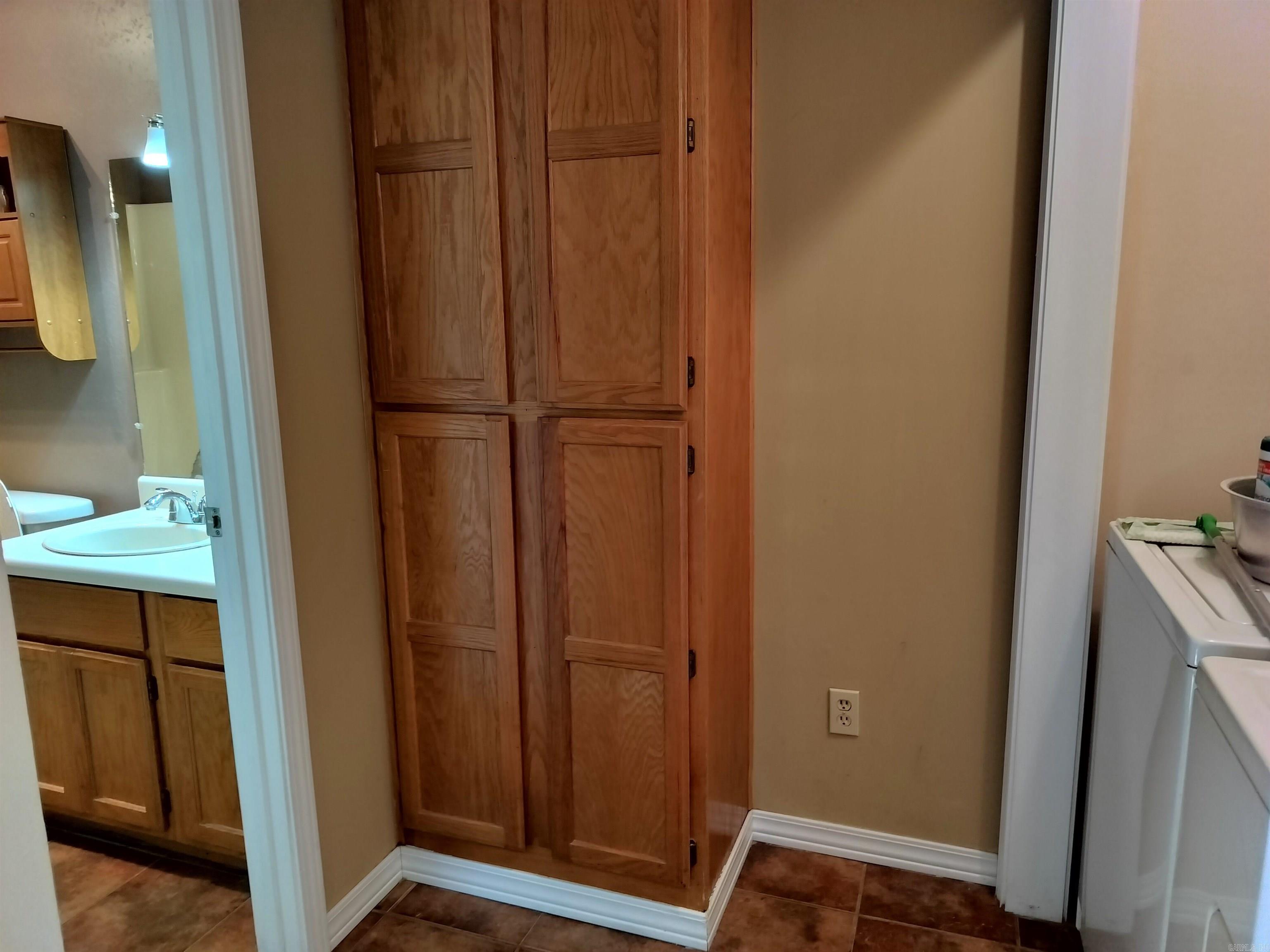 Oak Ridge - Residential