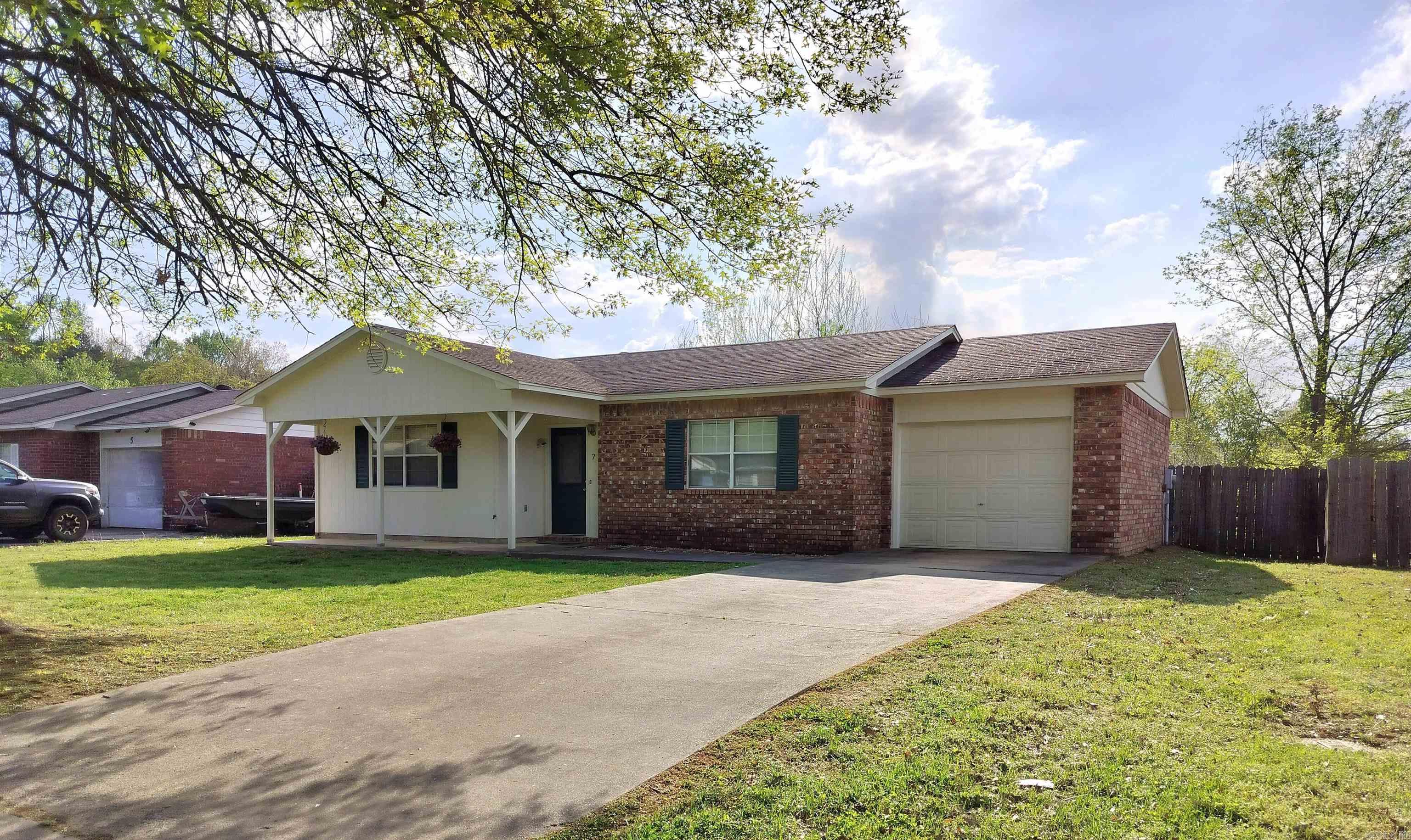 Oak Ridge - Residential