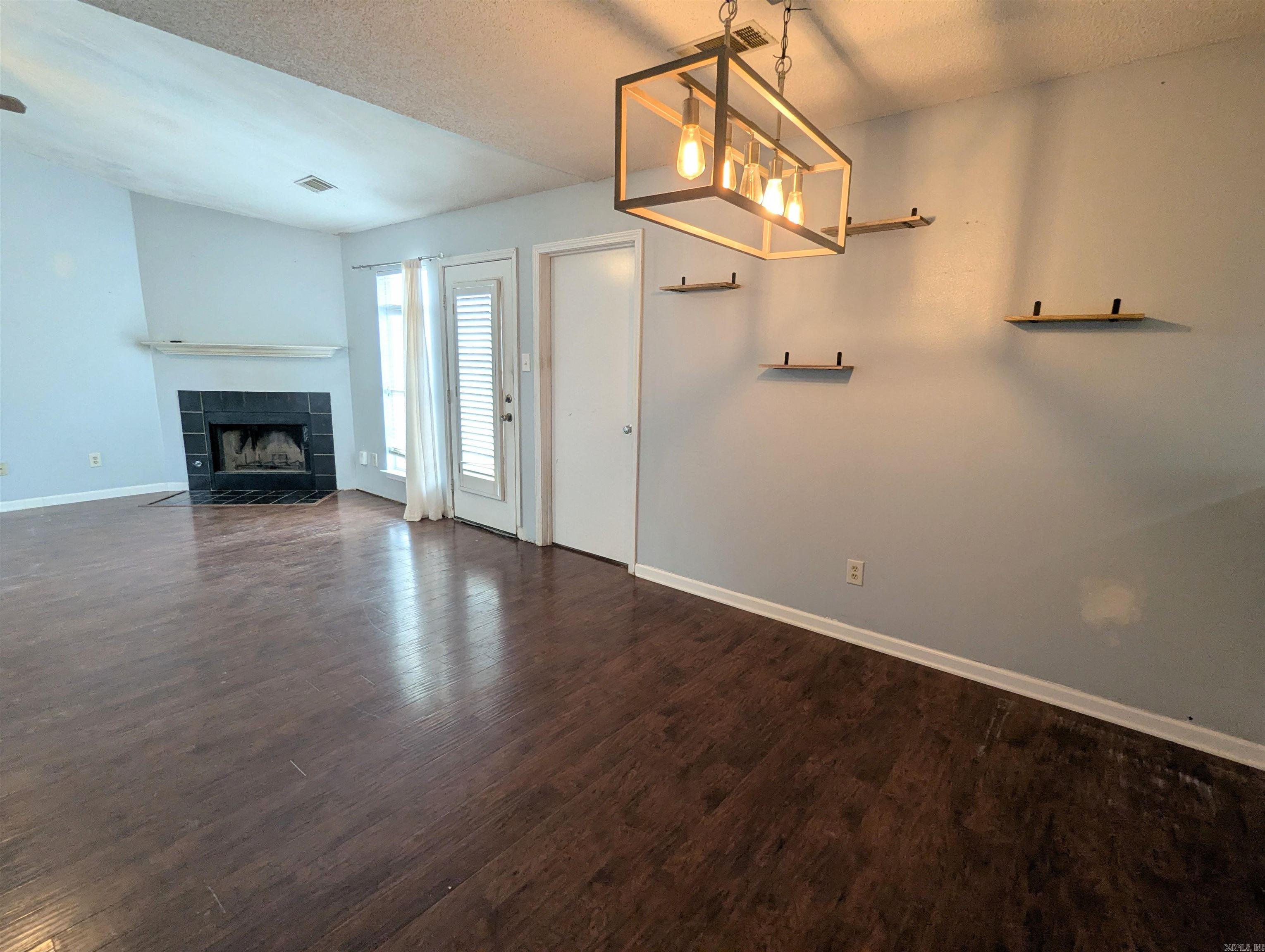 MEADOWLAKE - Residential