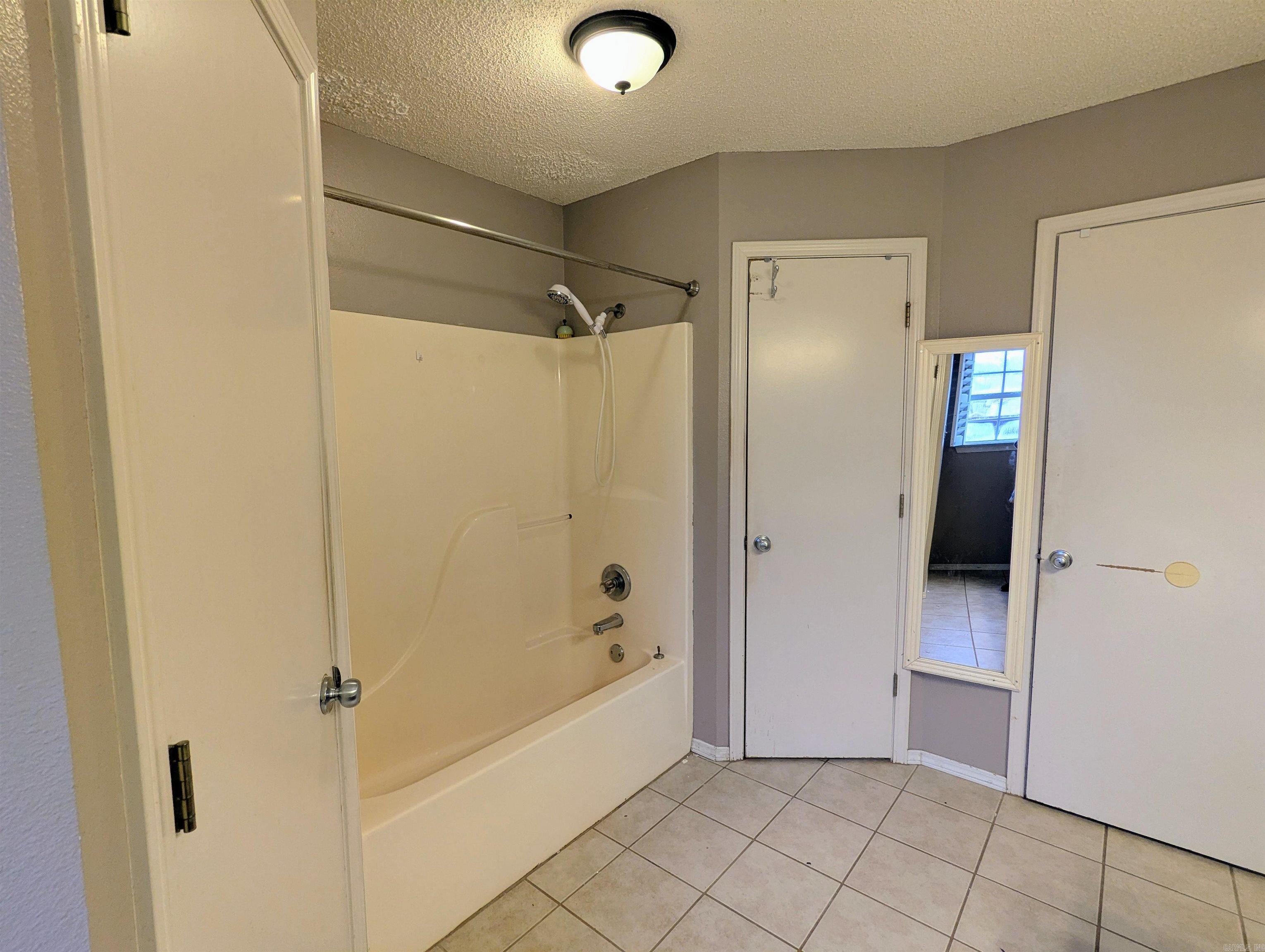 MEADOWLAKE - Residential