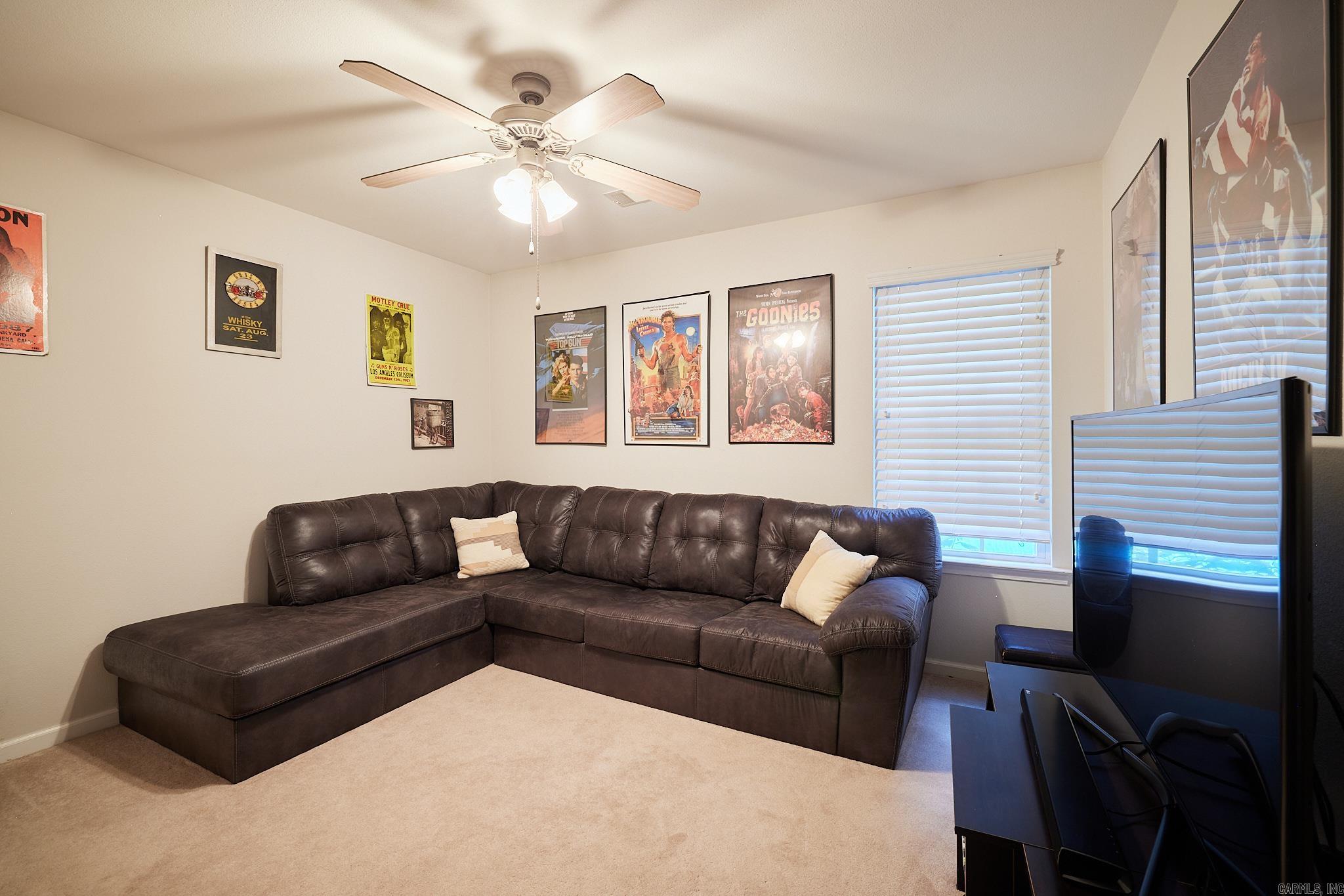 LONGHILLS VILLAGE - Residential