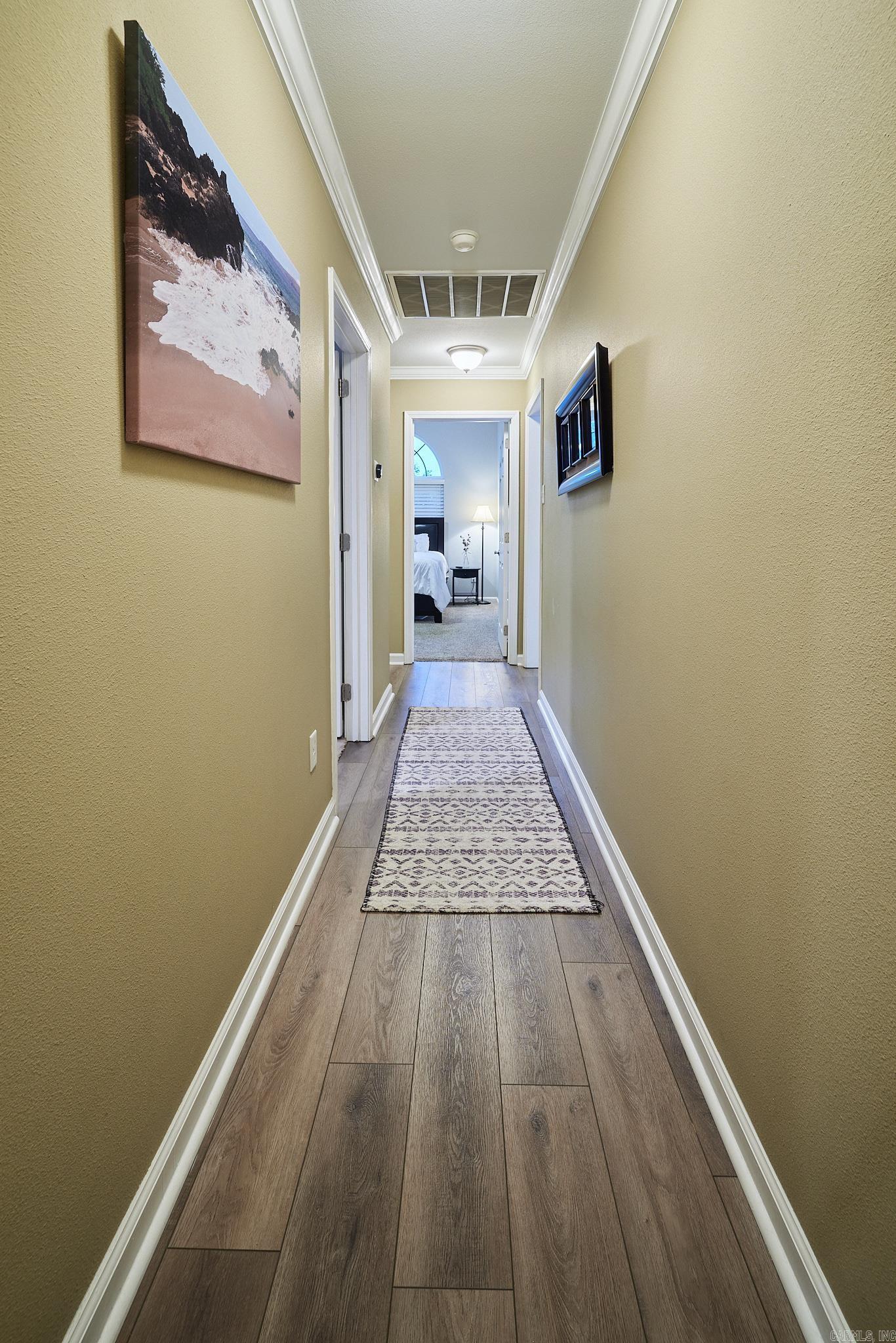 LONGHILLS VILLAGE - Residential