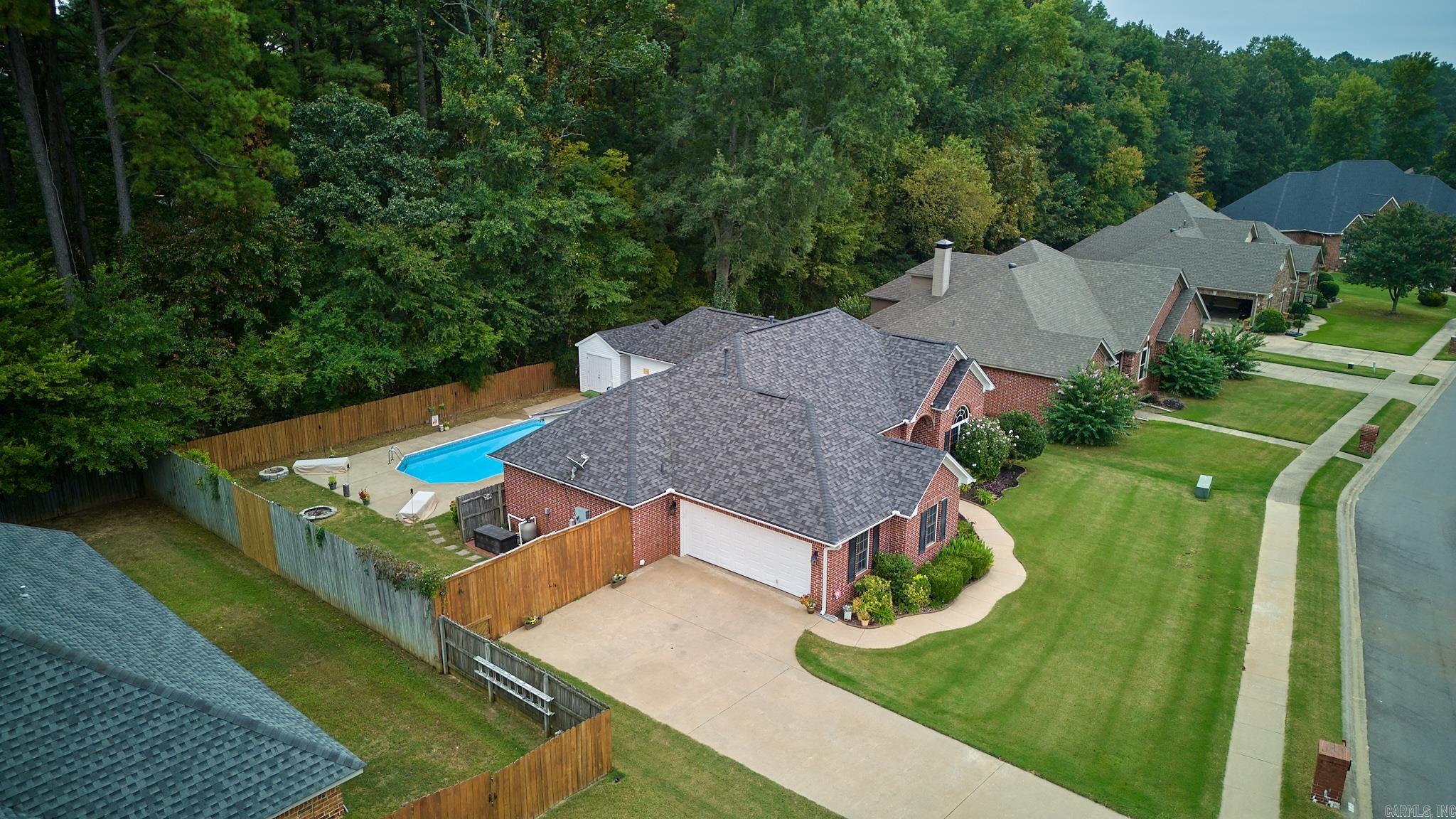 LONGHILLS VILLAGE - Residential