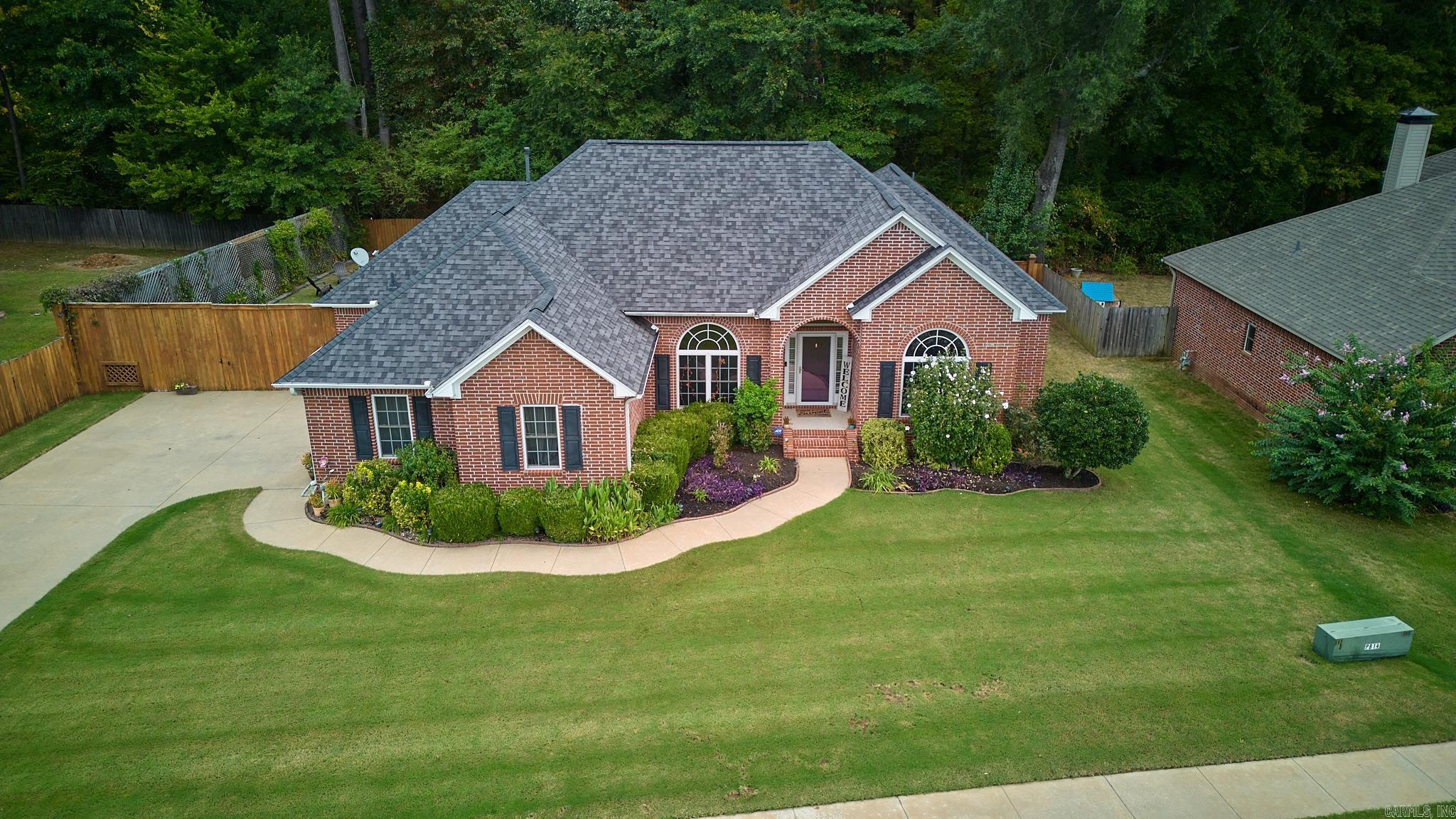 LONGHILLS VILLAGE - Residential