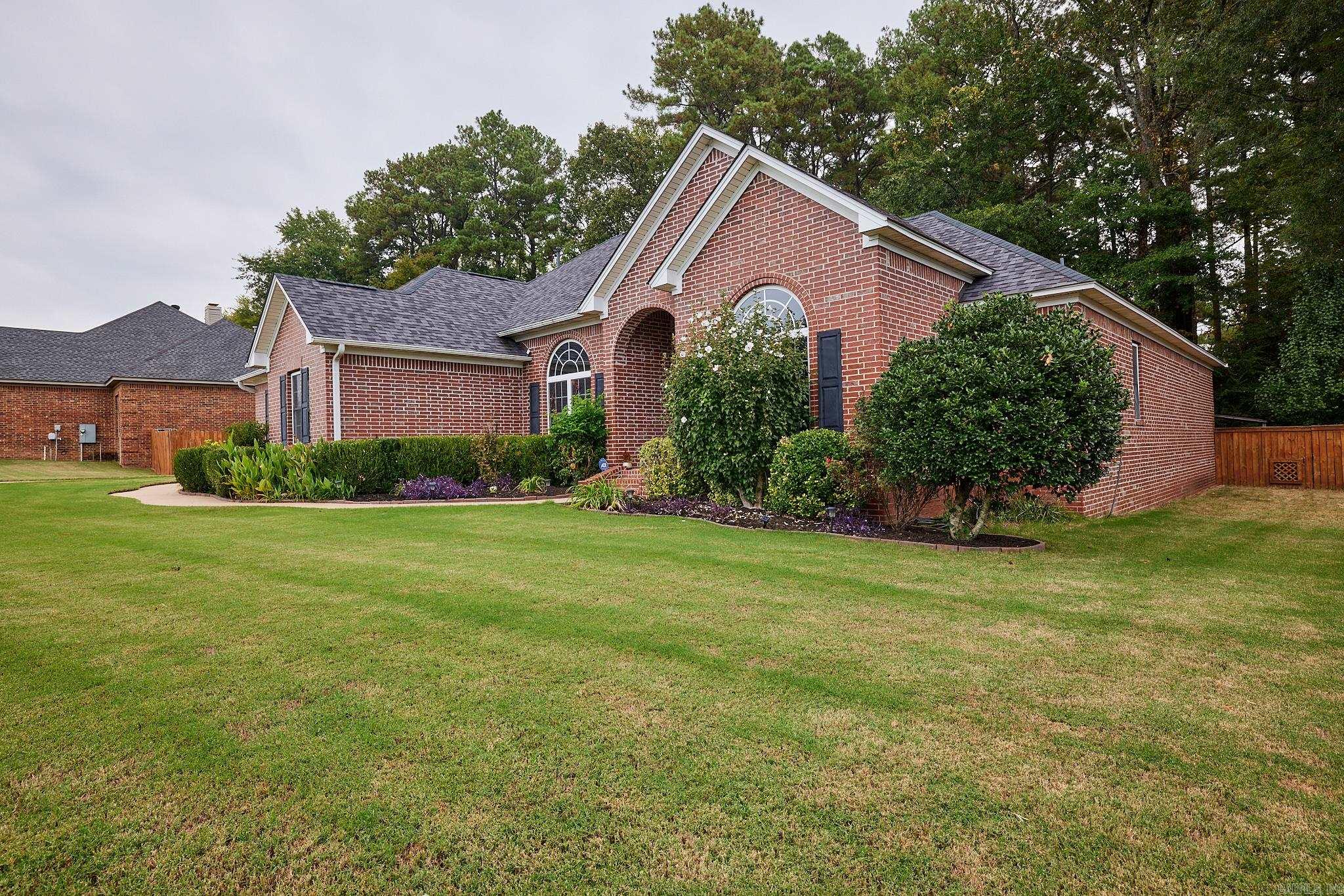 LONGHILLS VILLAGE - Residential