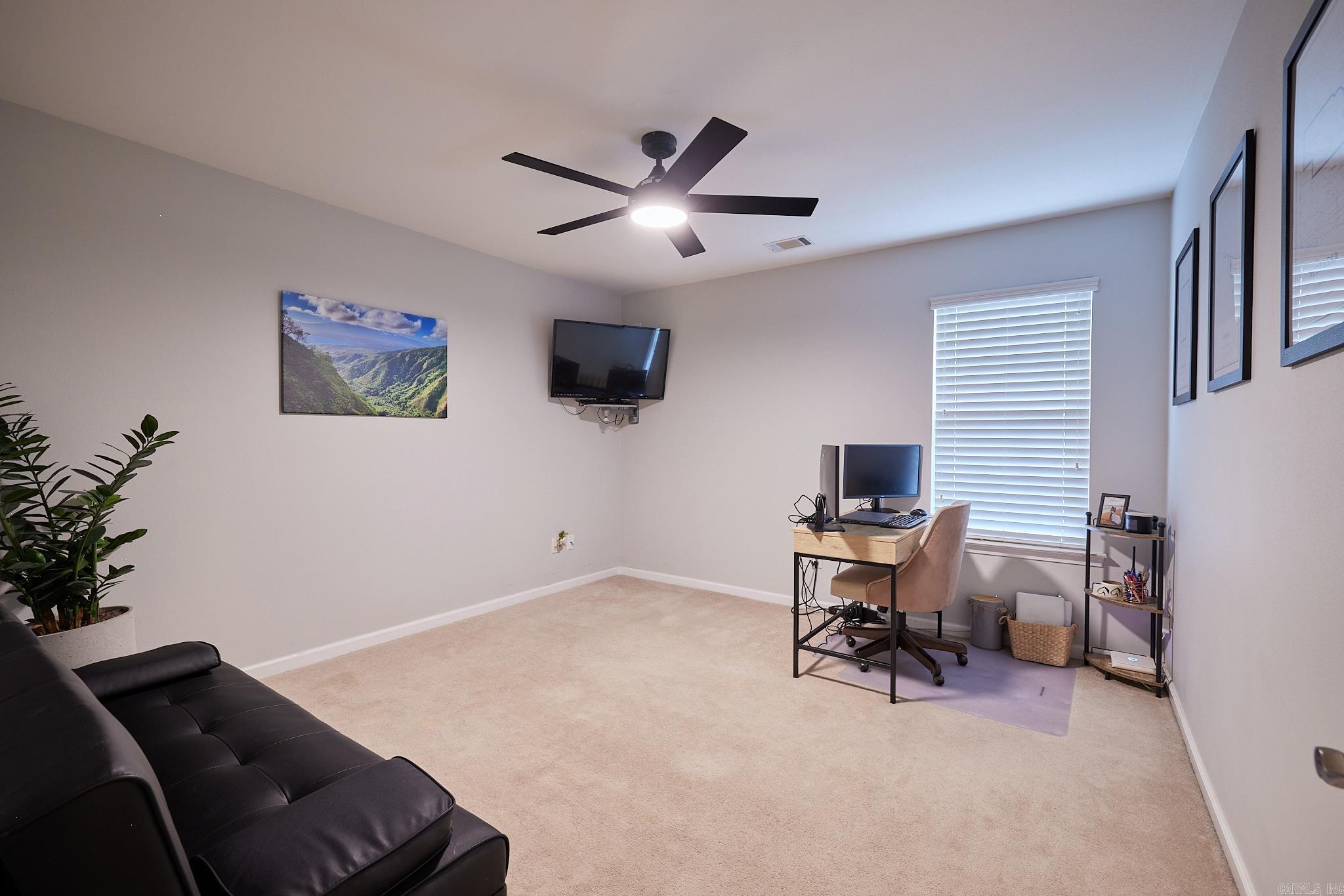 LONGHILLS VILLAGE - Residential