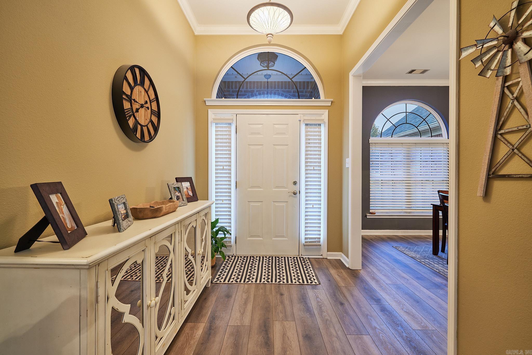 LONGHILLS VILLAGE - Residential