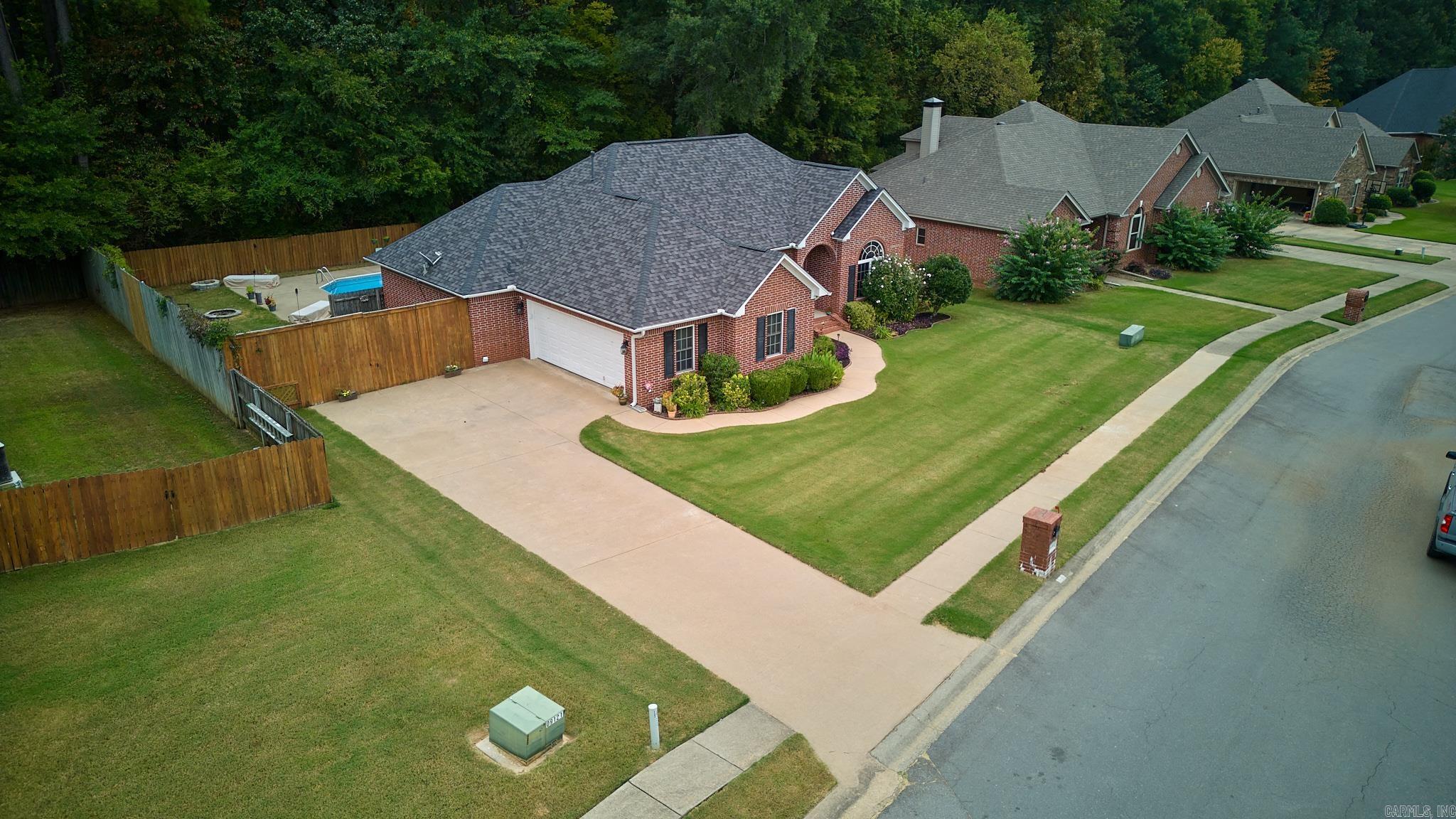 LONGHILLS VILLAGE - Residential