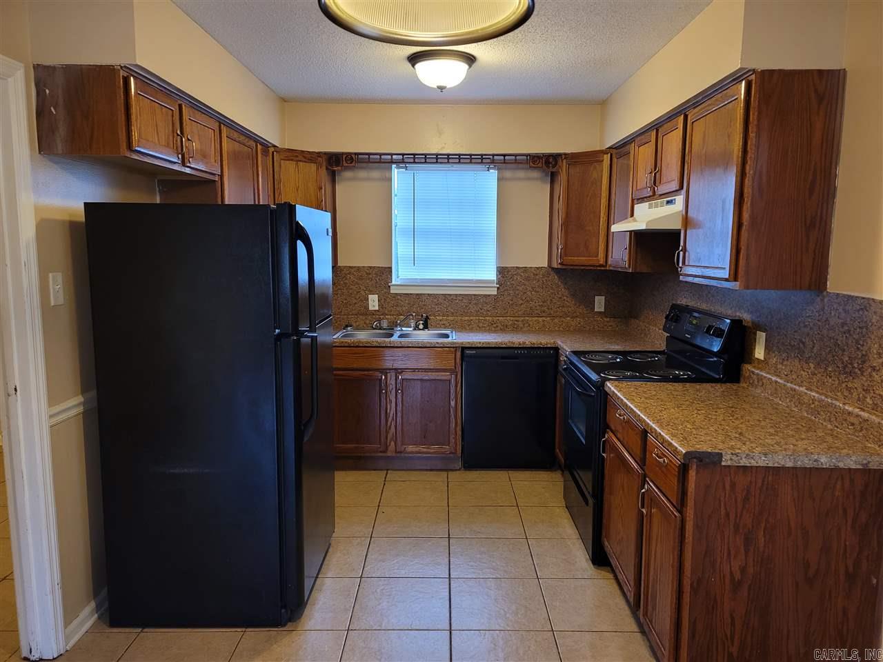 Stonewall - Residential Lease