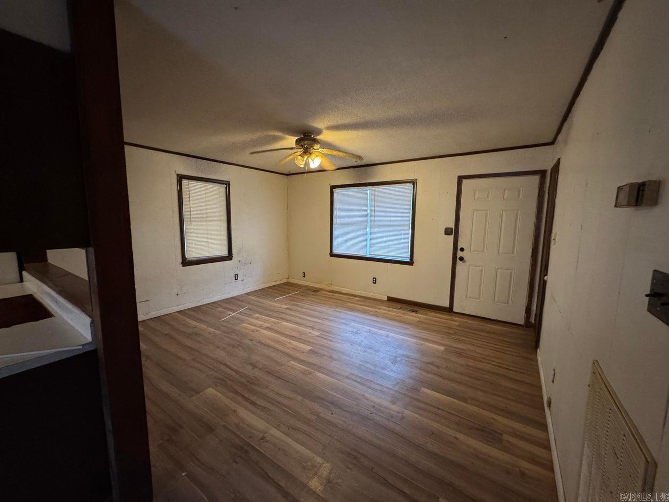 J & M ESTATES - Residential