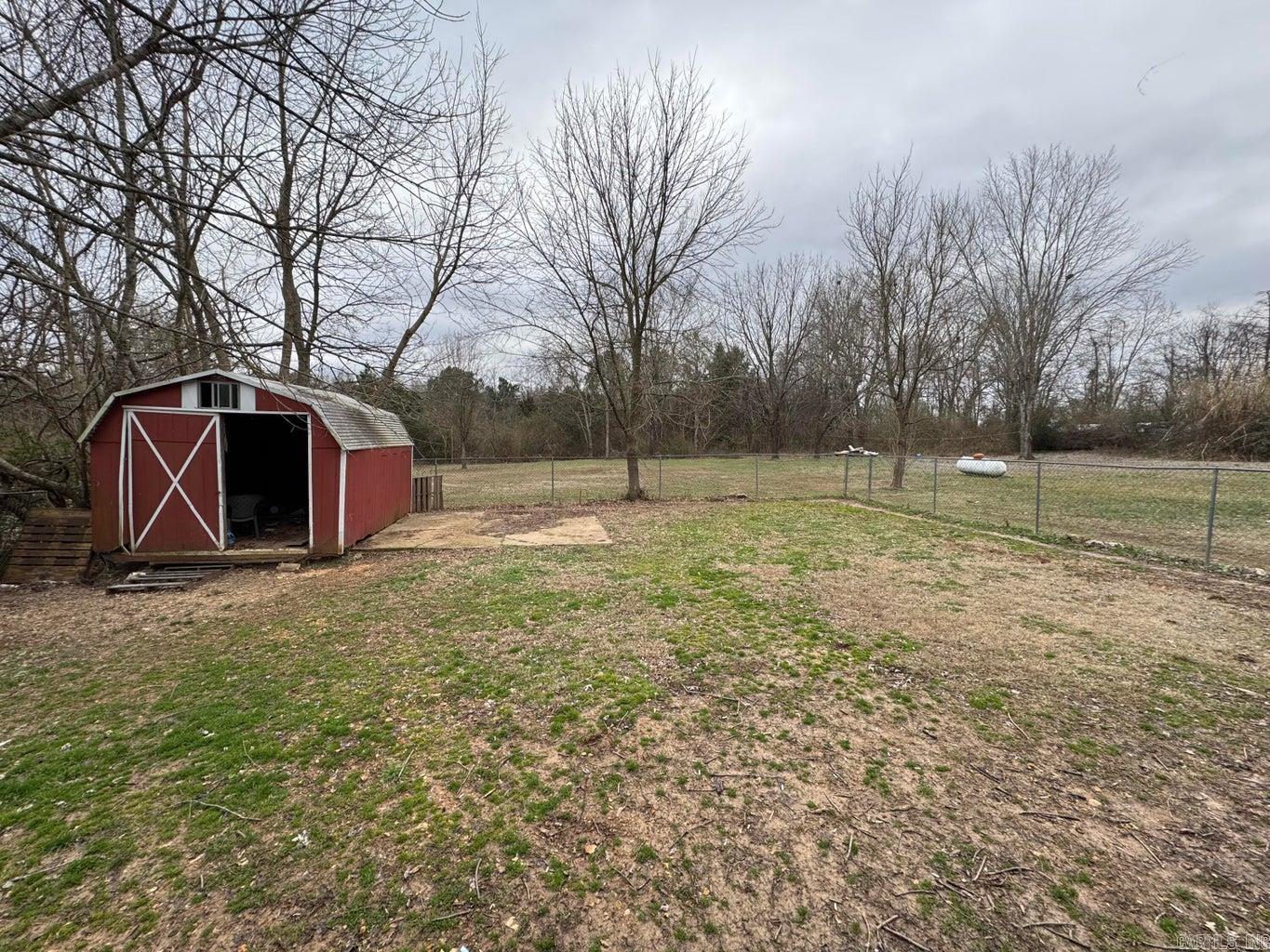 J & M ESTATES - Residential