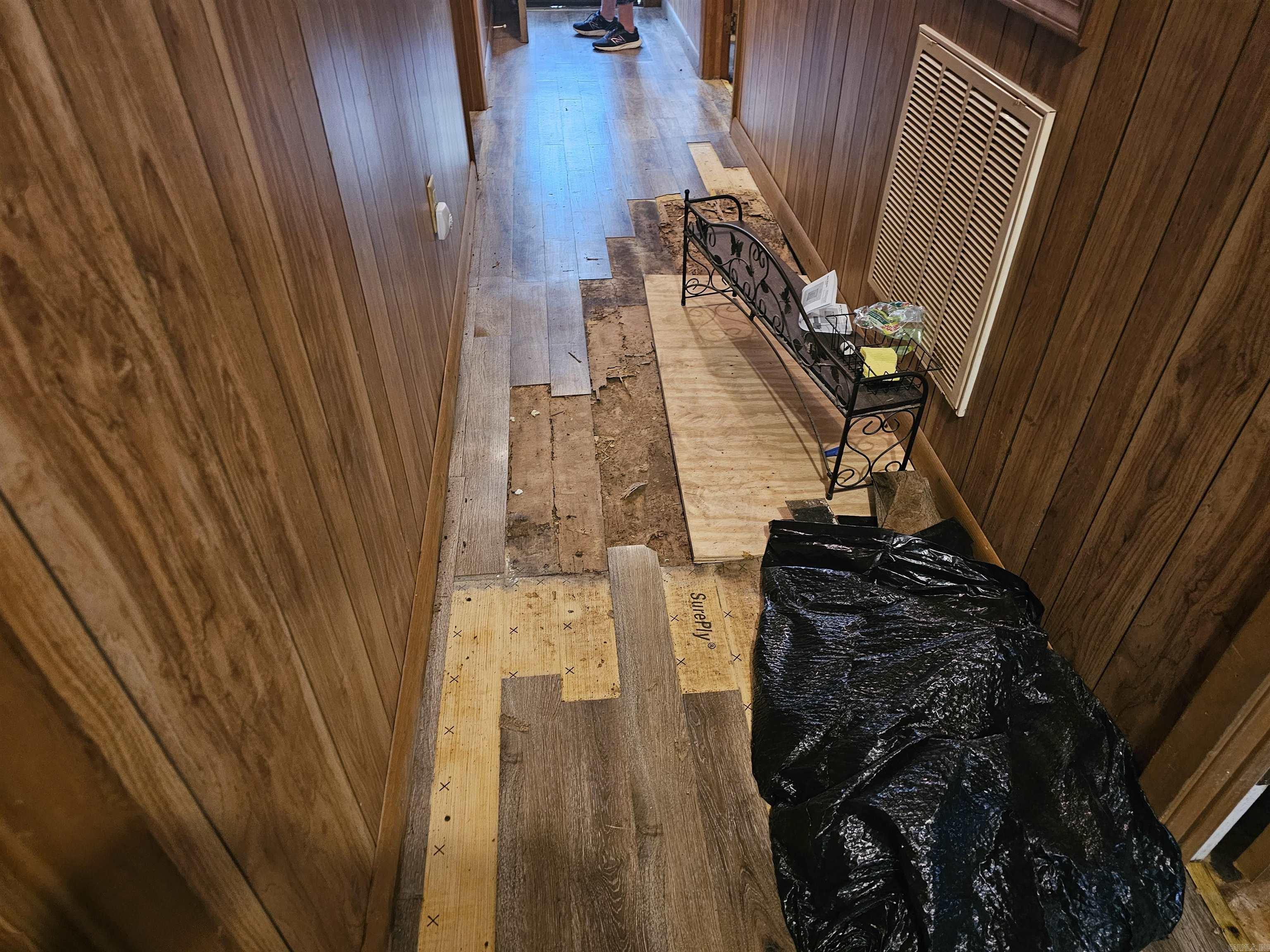 MOONEY - Residential