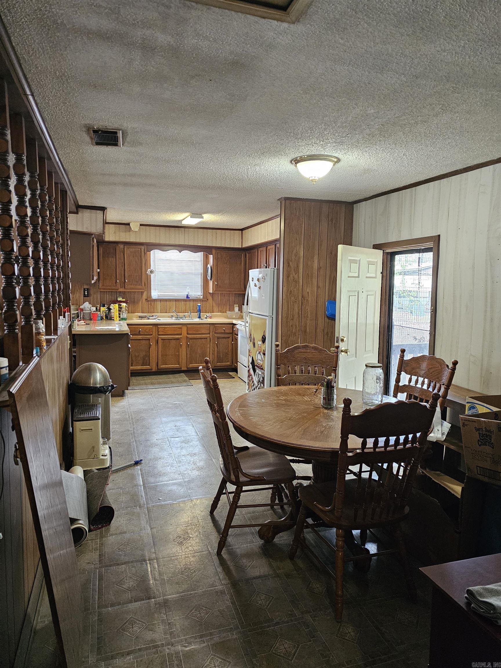 MOONEY - Residential