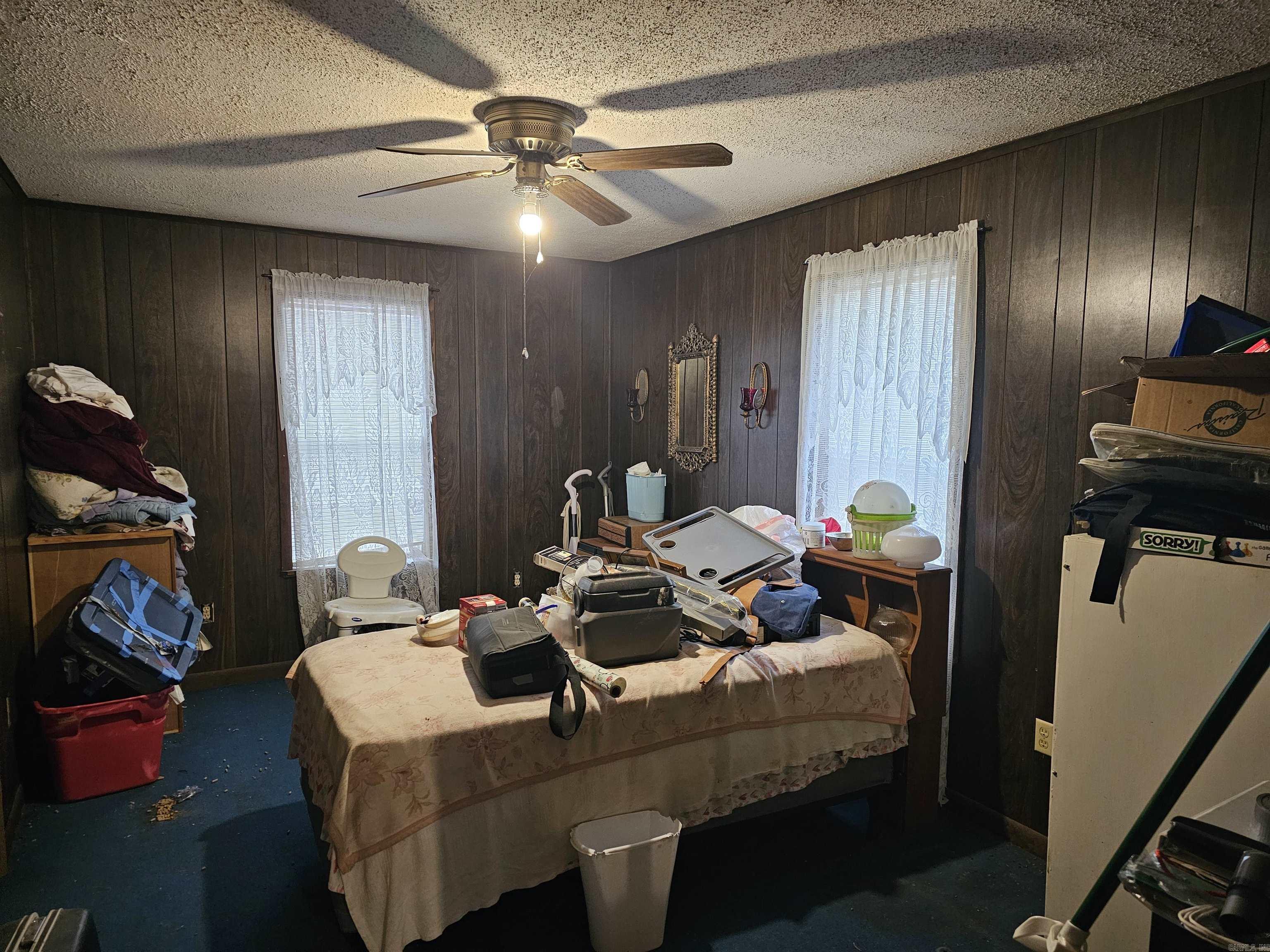 MOONEY - Residential