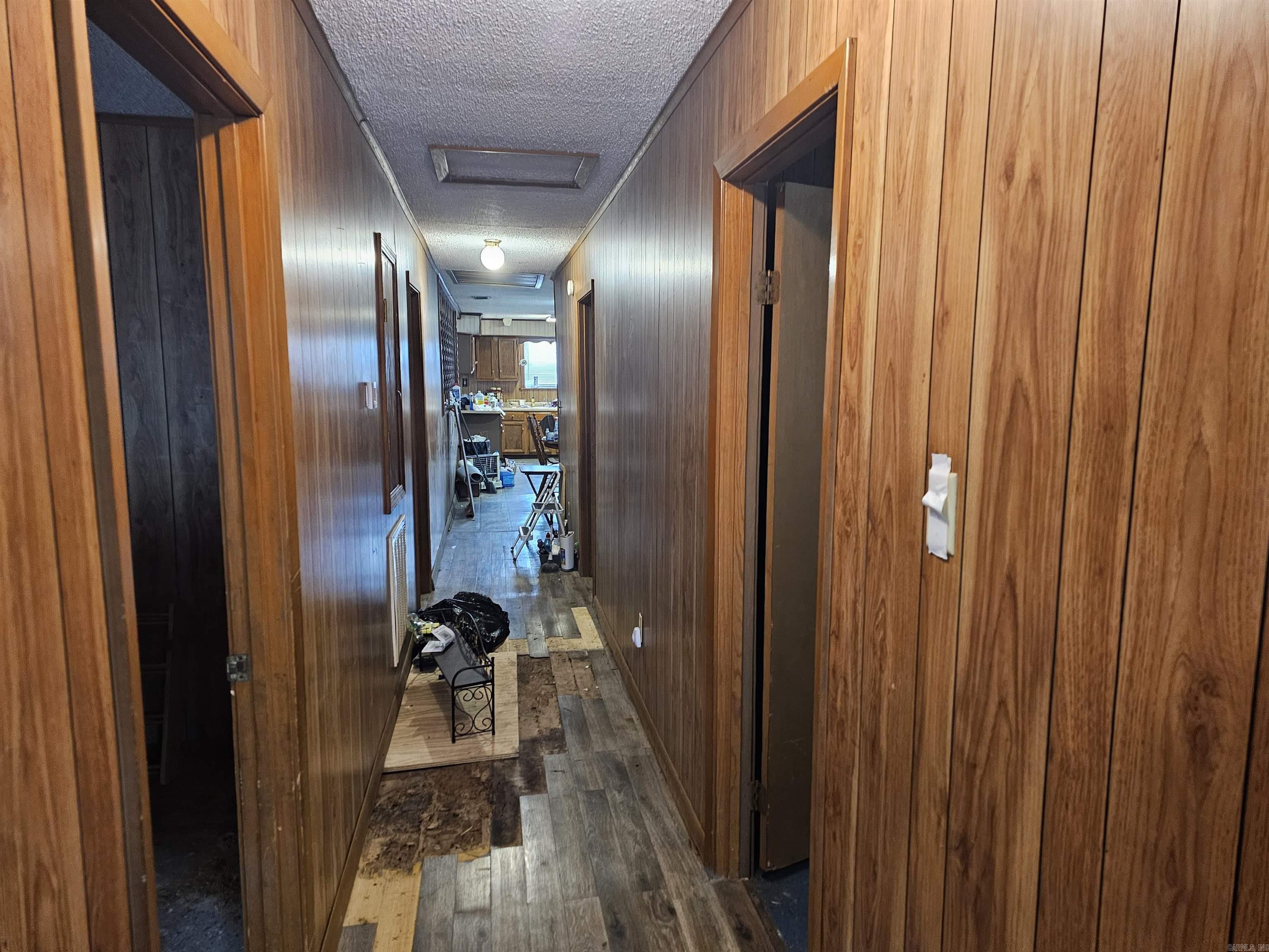 MOONEY - Residential