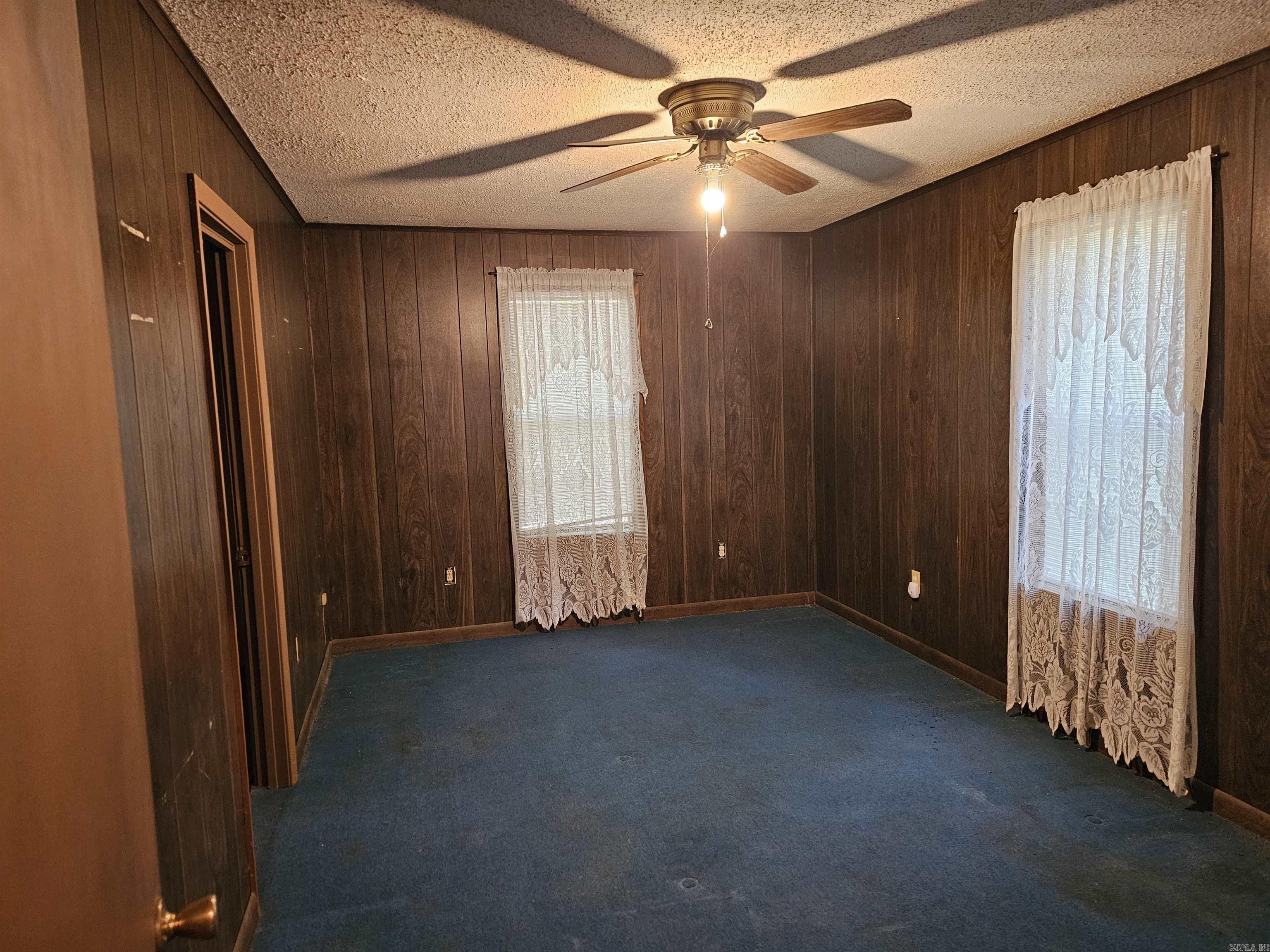 MOONEY - Residential