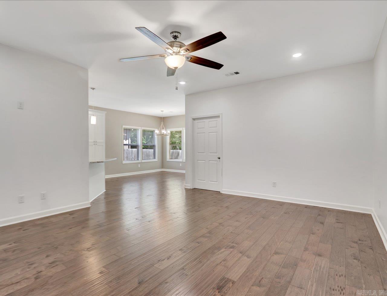 FOX RUN - Residential