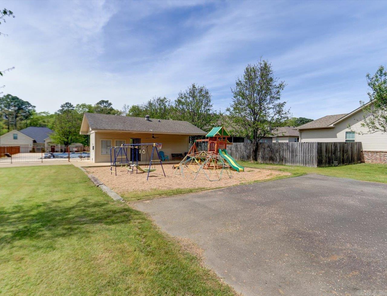 FOX RUN - Residential