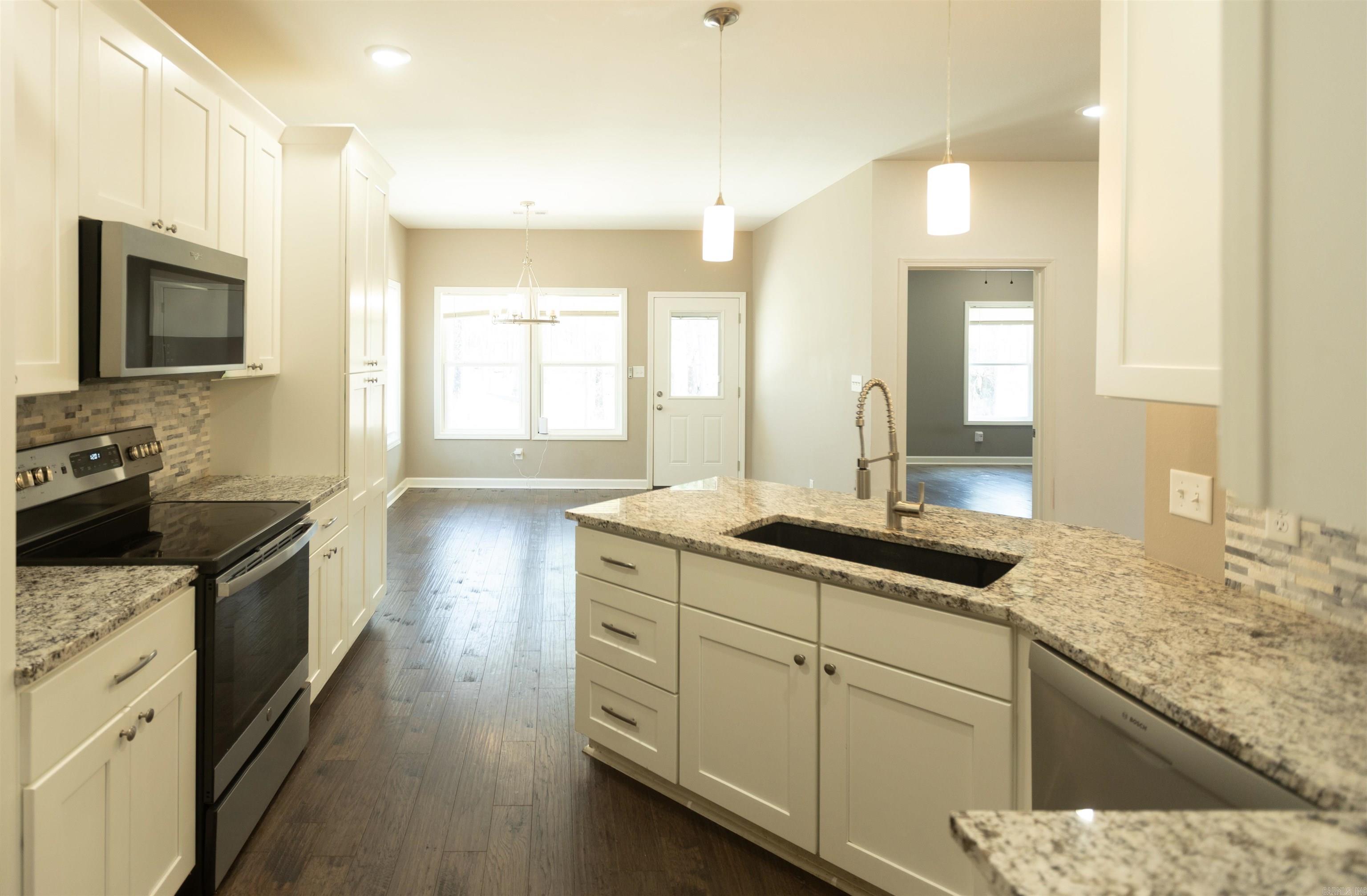 FOX RUN - Residential