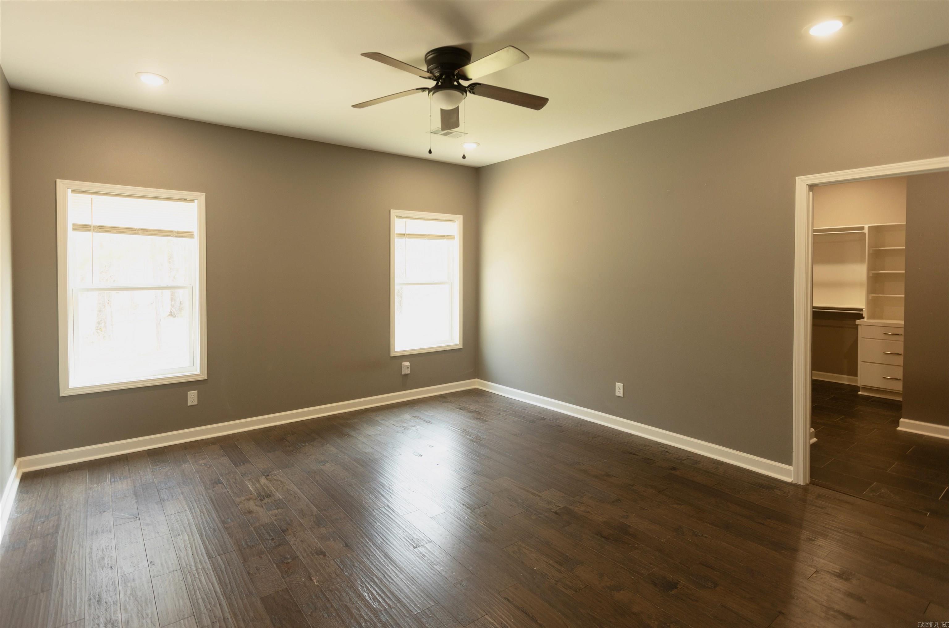 FOX RUN - Residential