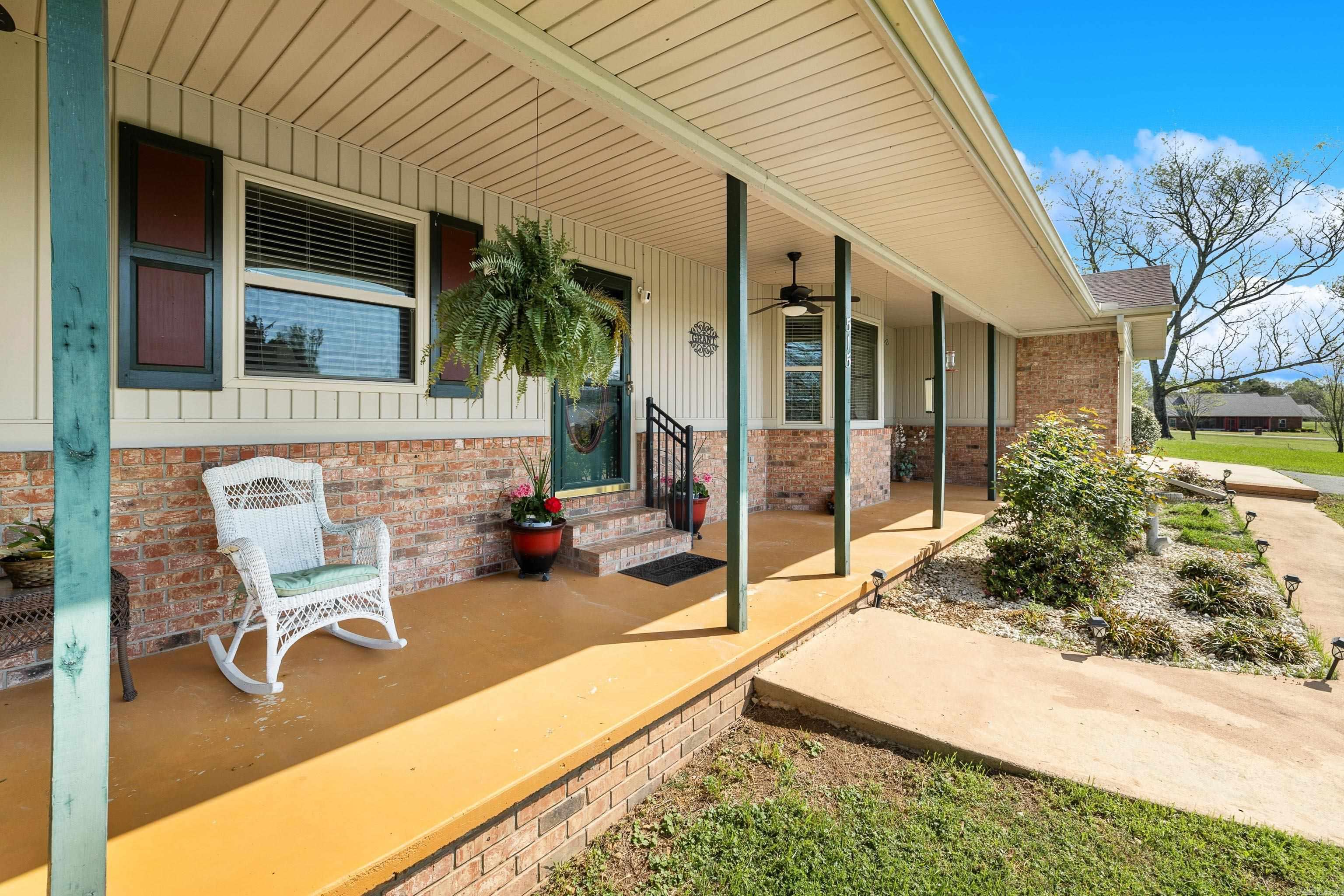 CLEVELAND SHORES - Residential