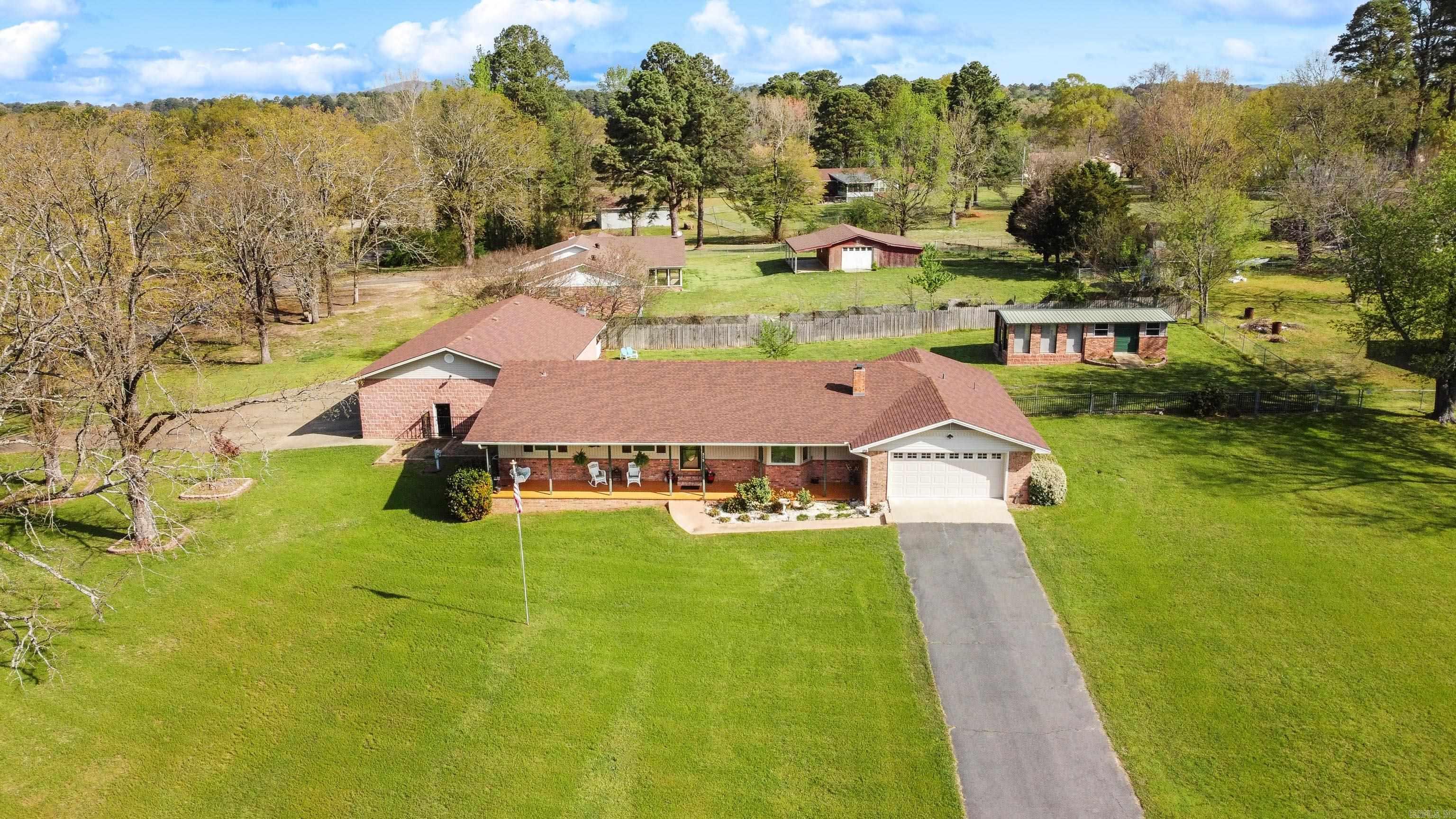 CLEVELAND SHORES - Residential