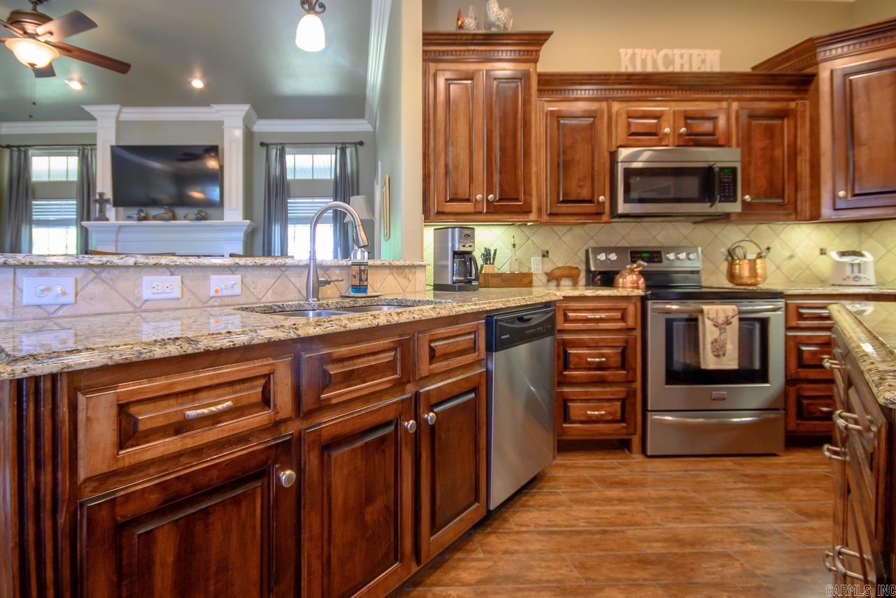 Riales - Residential