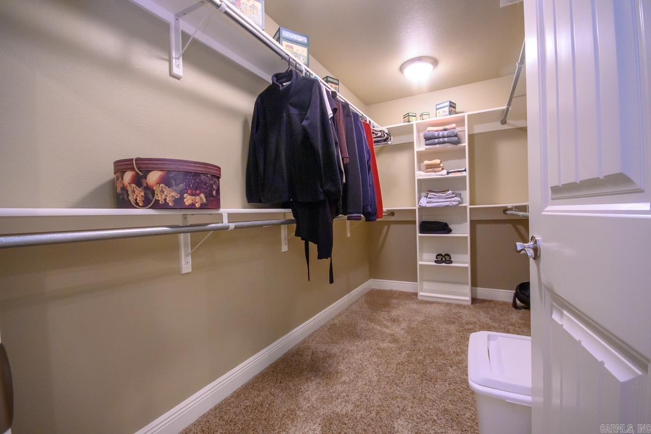 Riales - Residential