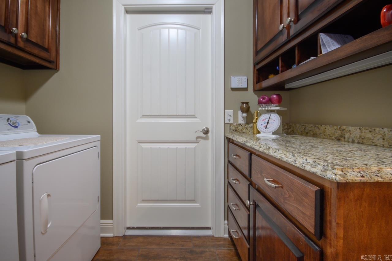 Riales - Residential