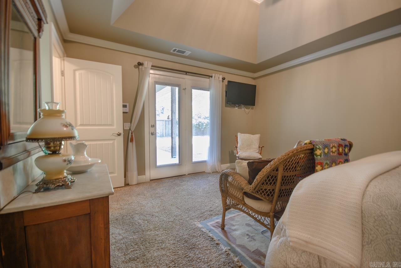 Riales - Residential