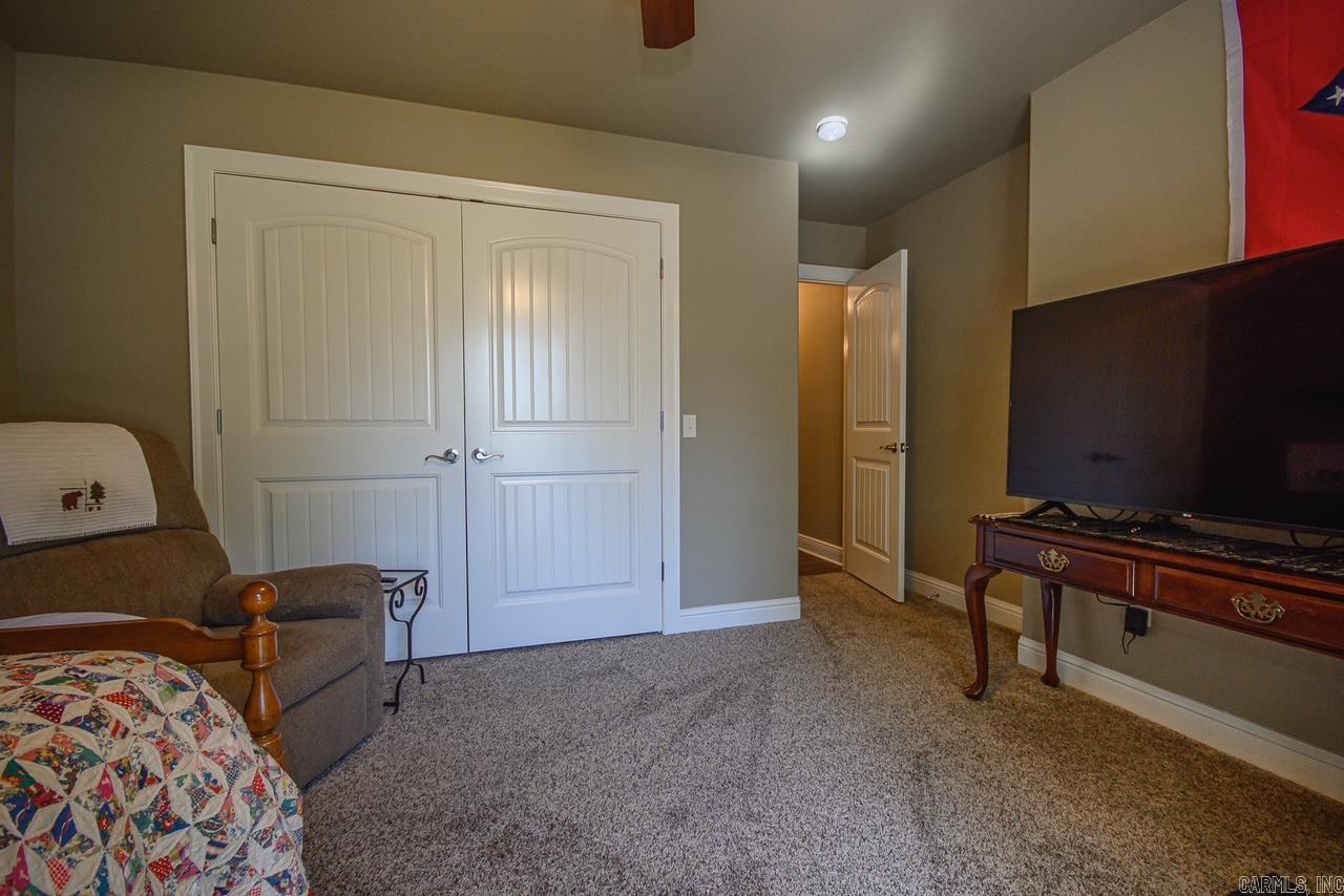 Riales - Residential