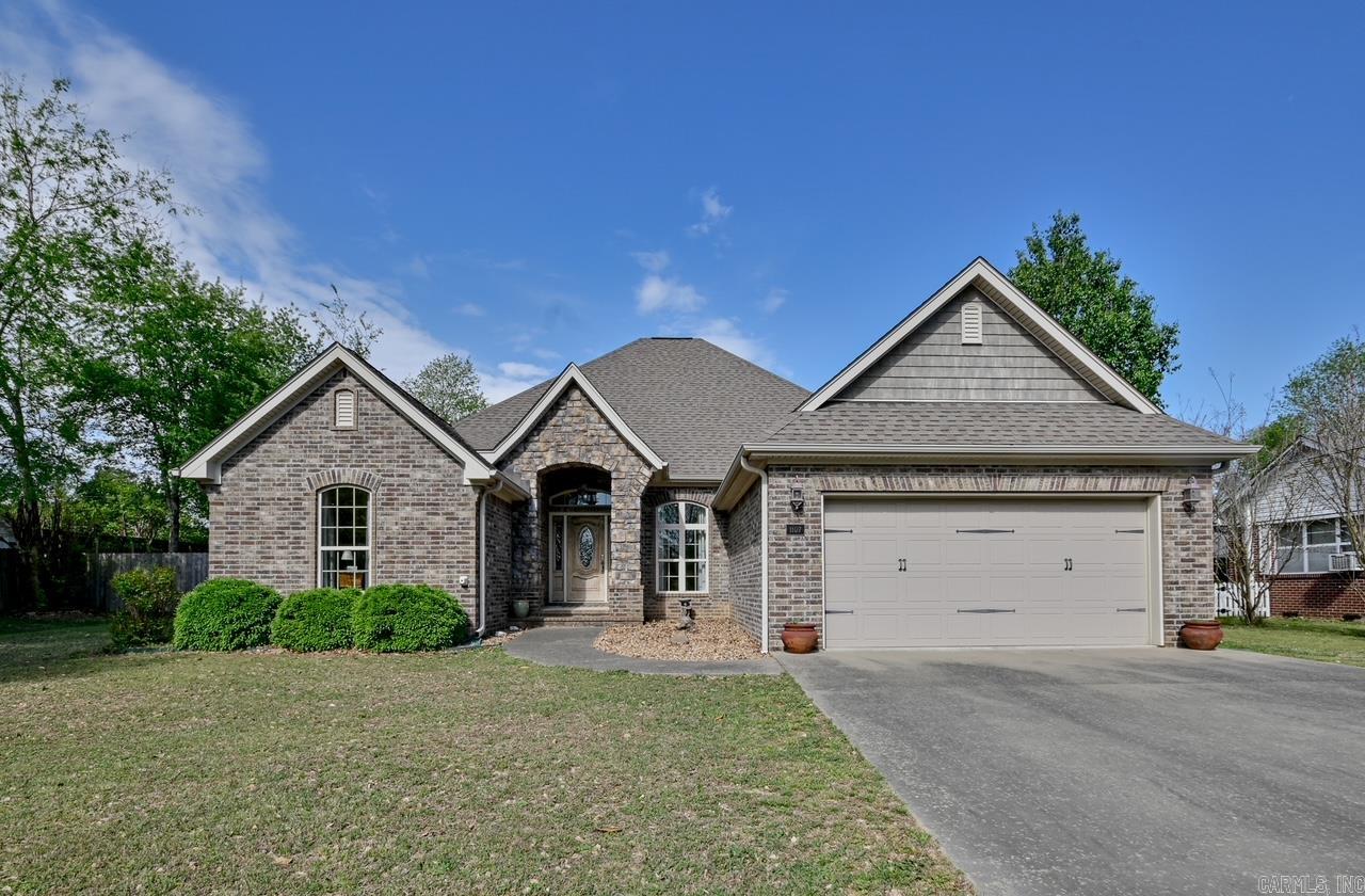 Riales - Residential