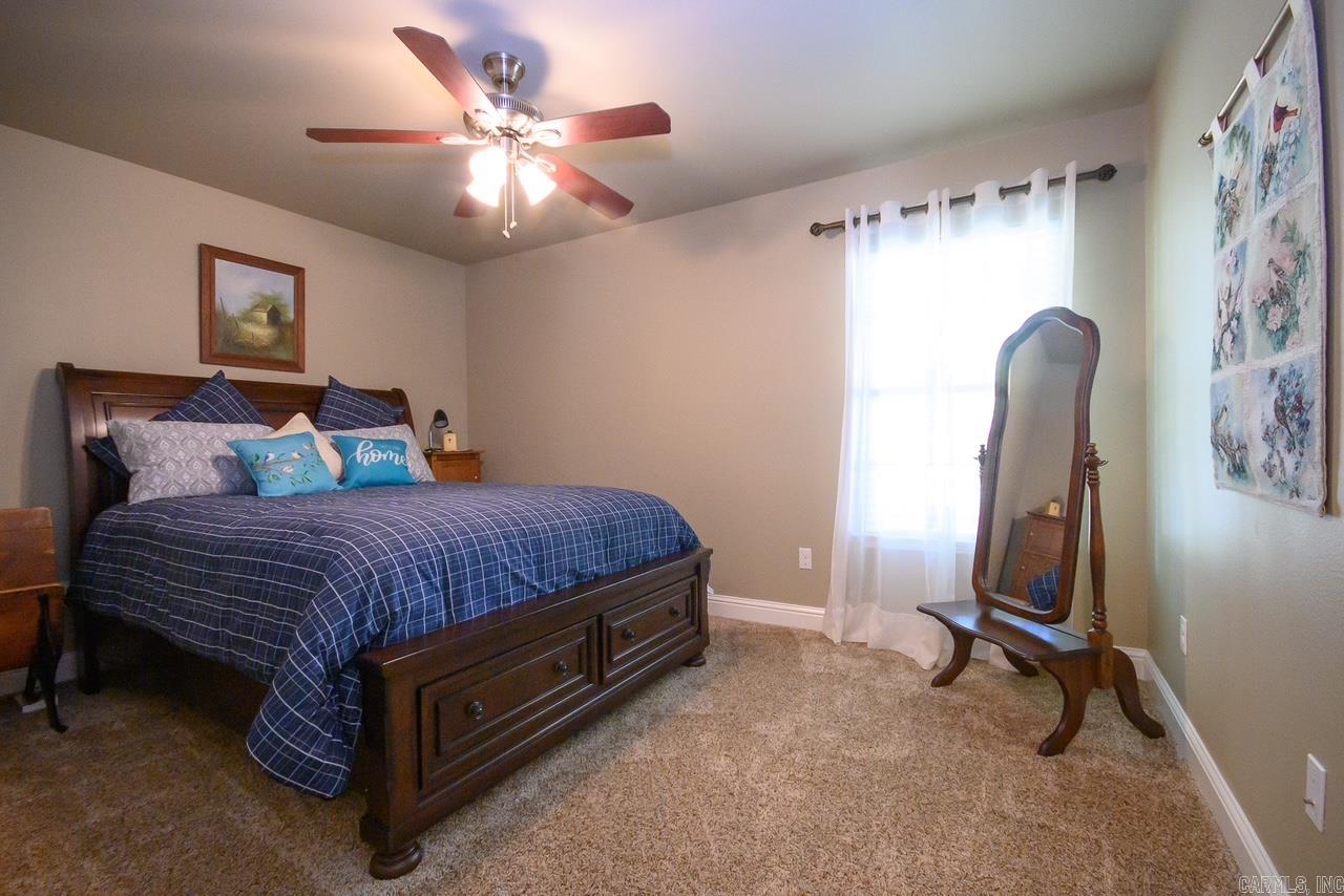 Riales - Residential