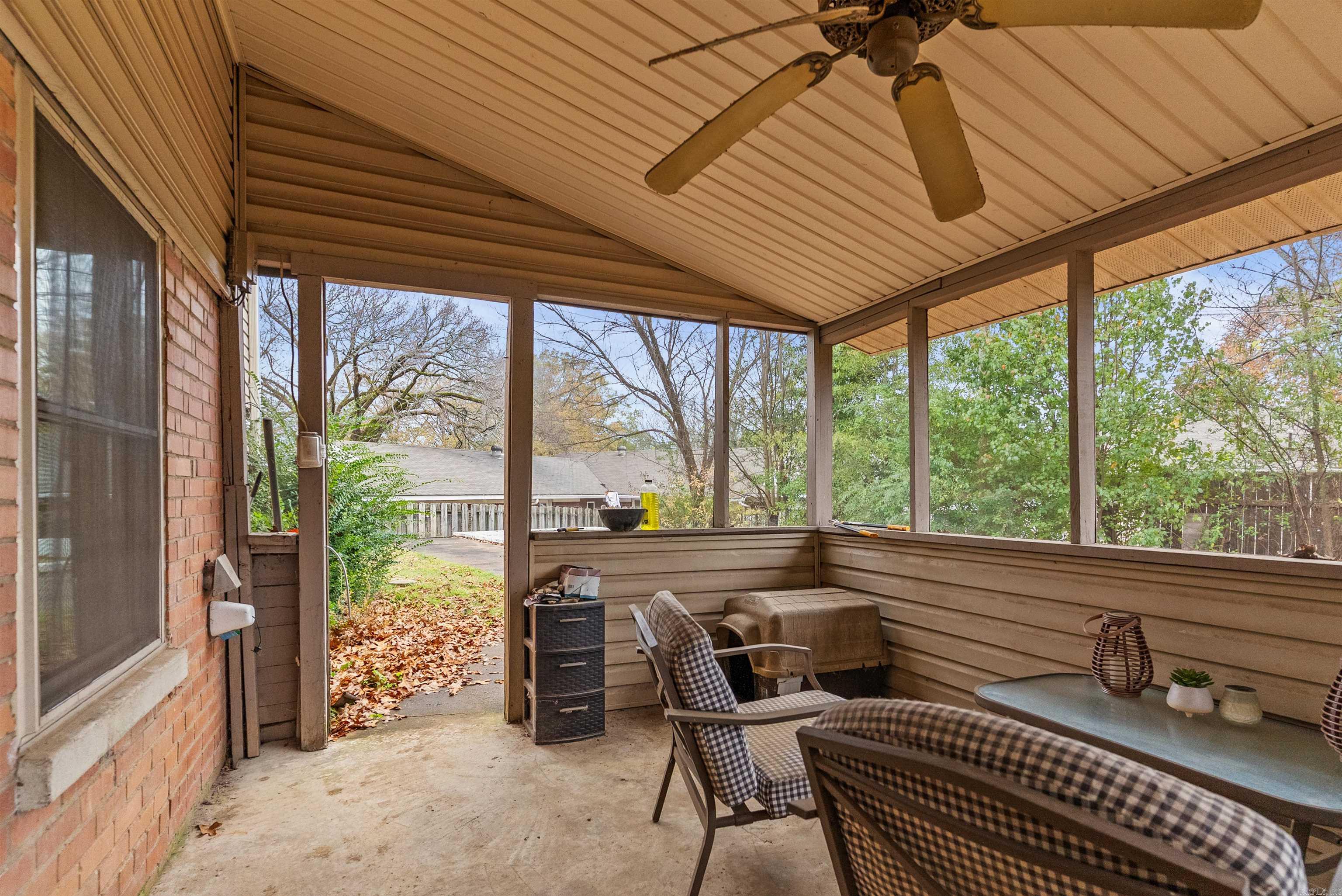 HEYDENS NLR HEIGHTS - Residential