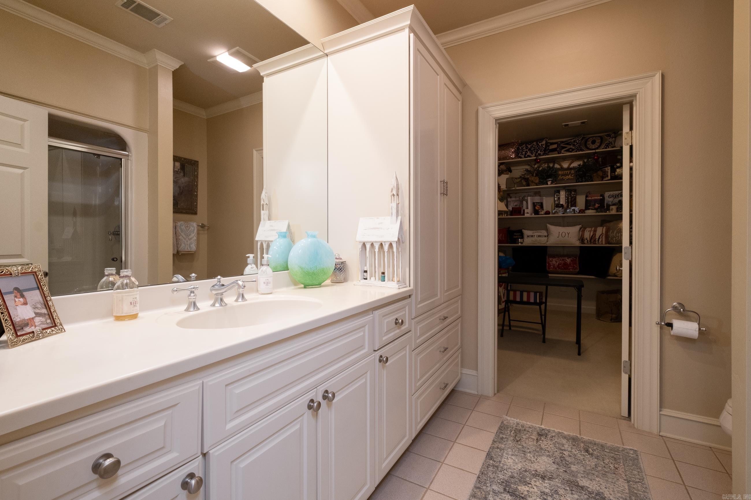 CHENAL VALLEY BRETAGNE CIRCLE - Residential