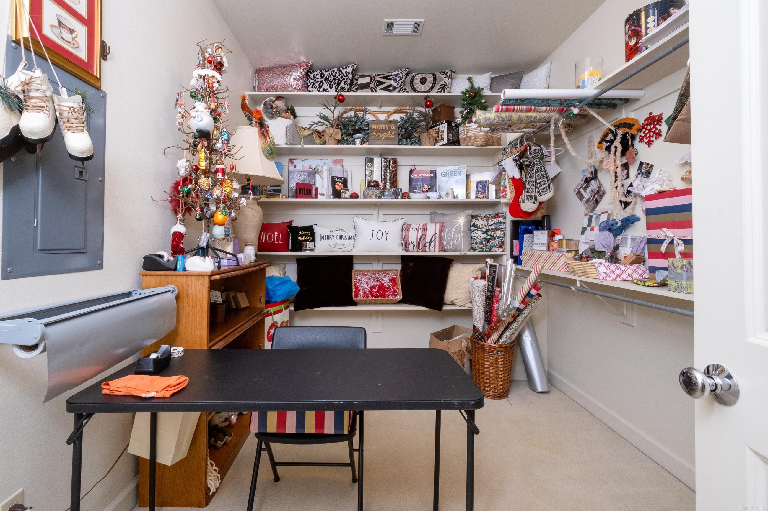 CHENAL VALLEY BRETAGNE CIRCLE - Residential