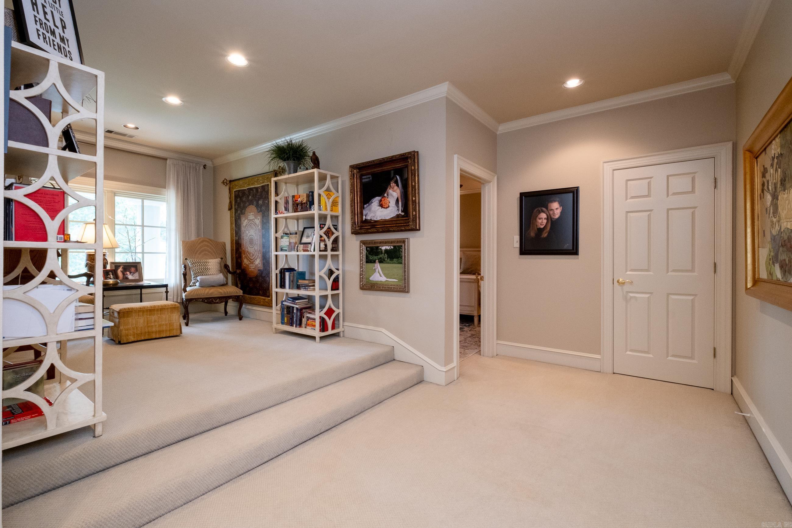 CHENAL VALLEY BRETAGNE CIRCLE - Residential