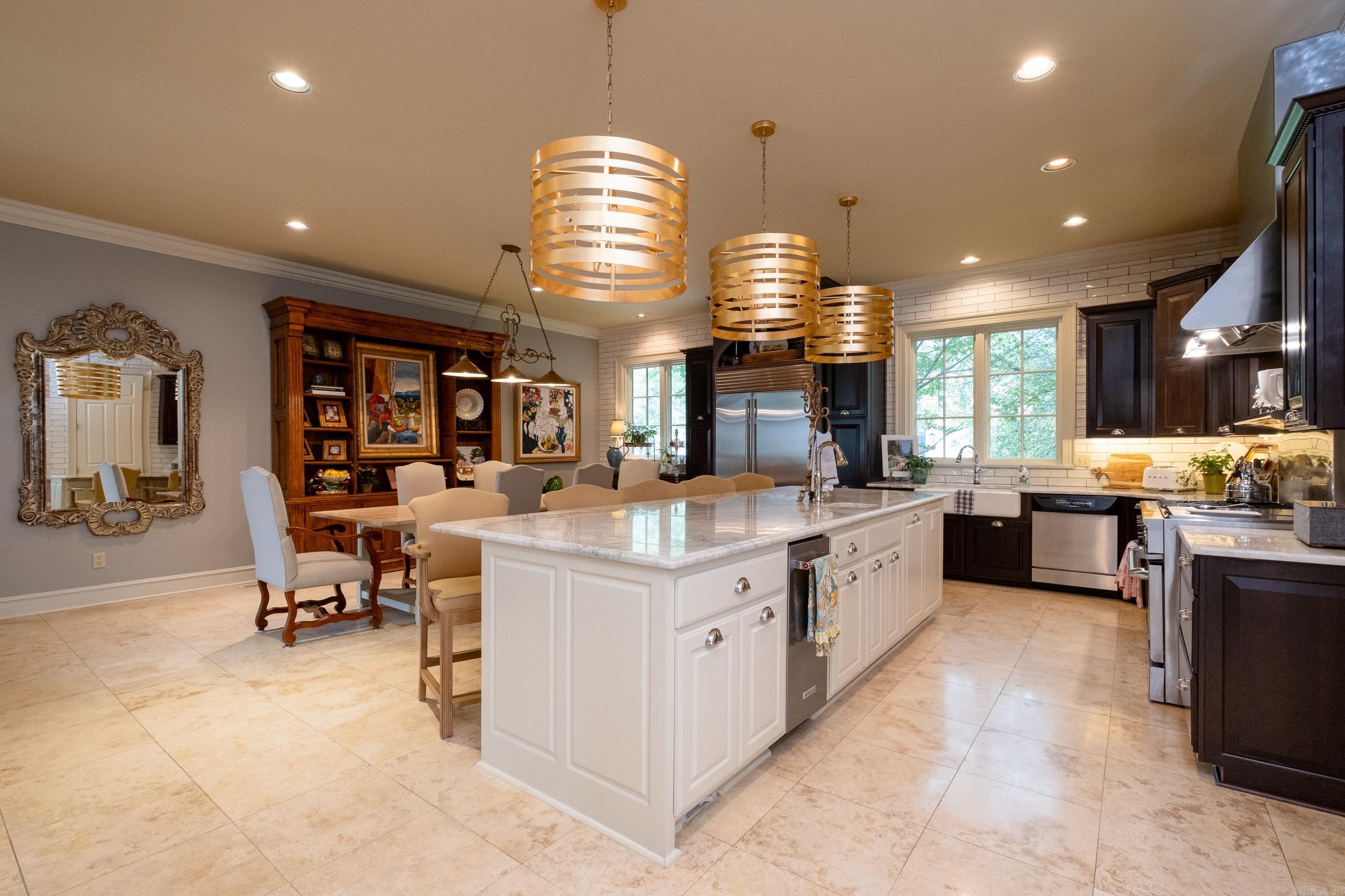 CHENAL VALLEY BRETAGNE CIRCLE - Residential