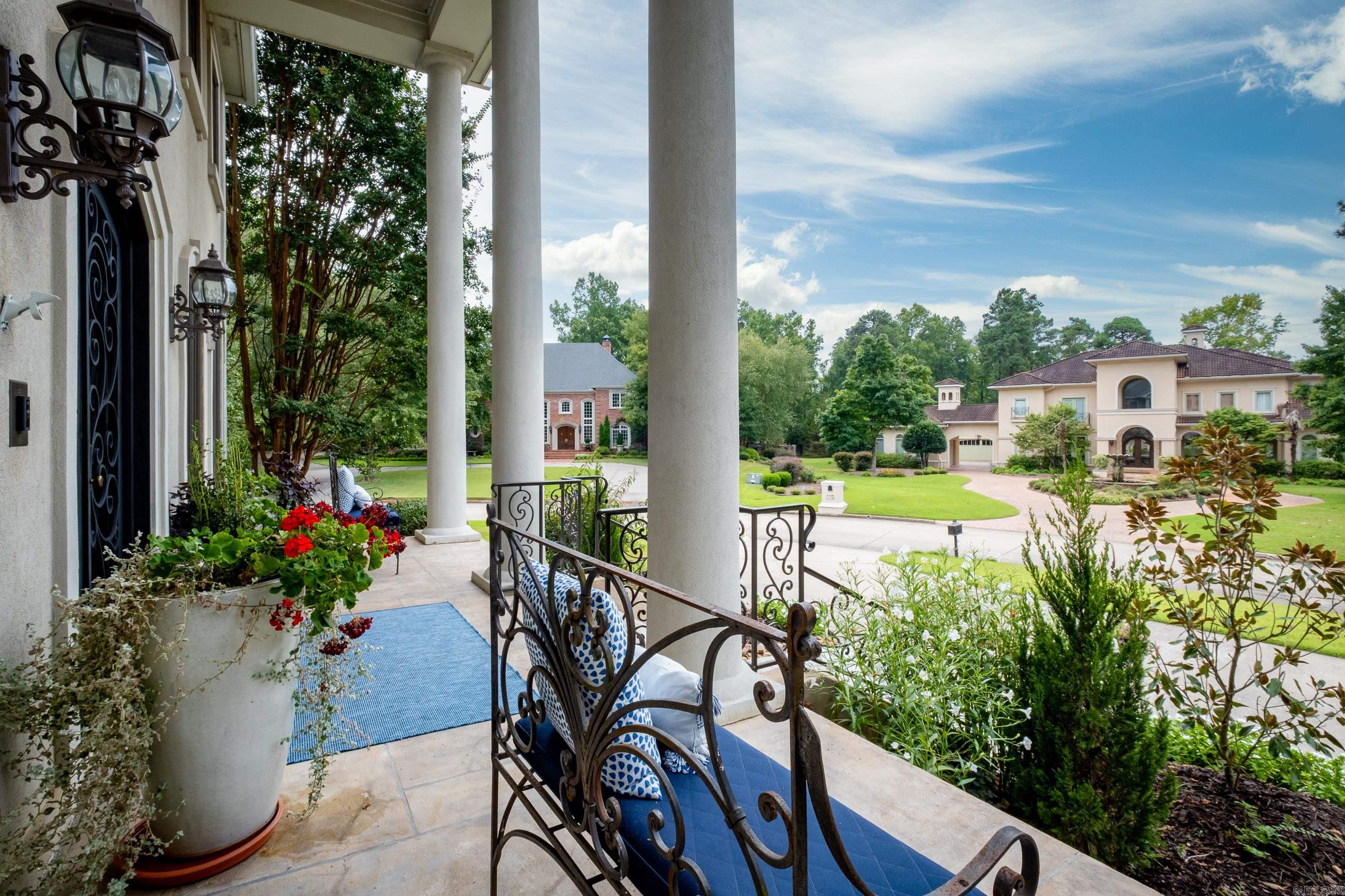 CHENAL VALLEY BRETAGNE CIRCLE - Residential