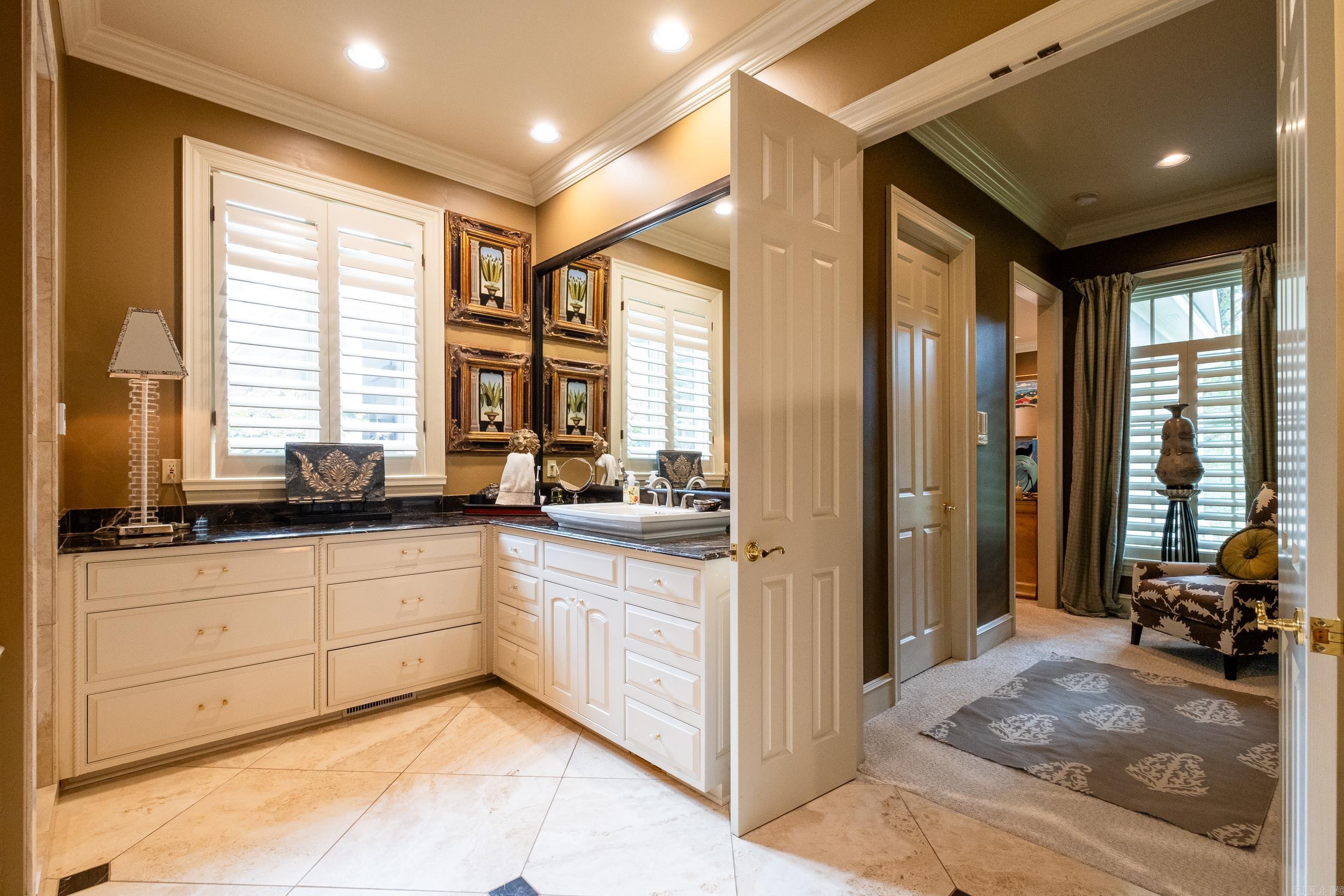 CHENAL VALLEY BRETAGNE CIRCLE - Residential