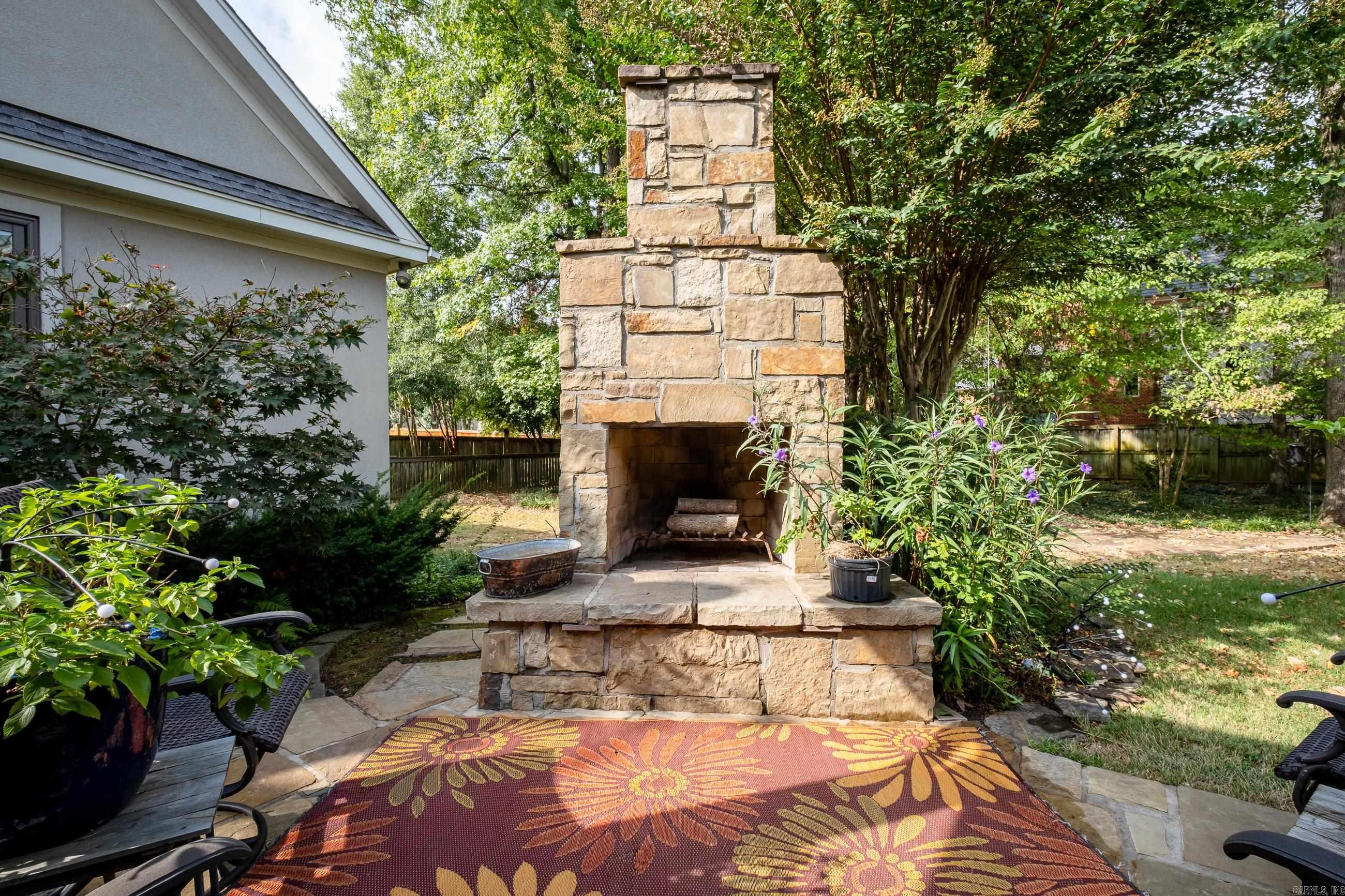 CHENAL VALLEY BRETAGNE CIRCLE - Residential