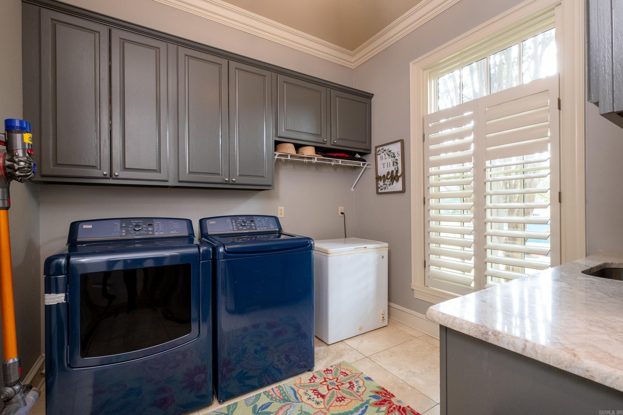 CHENAL VALLEY BRETAGNE CIRCLE - Residential